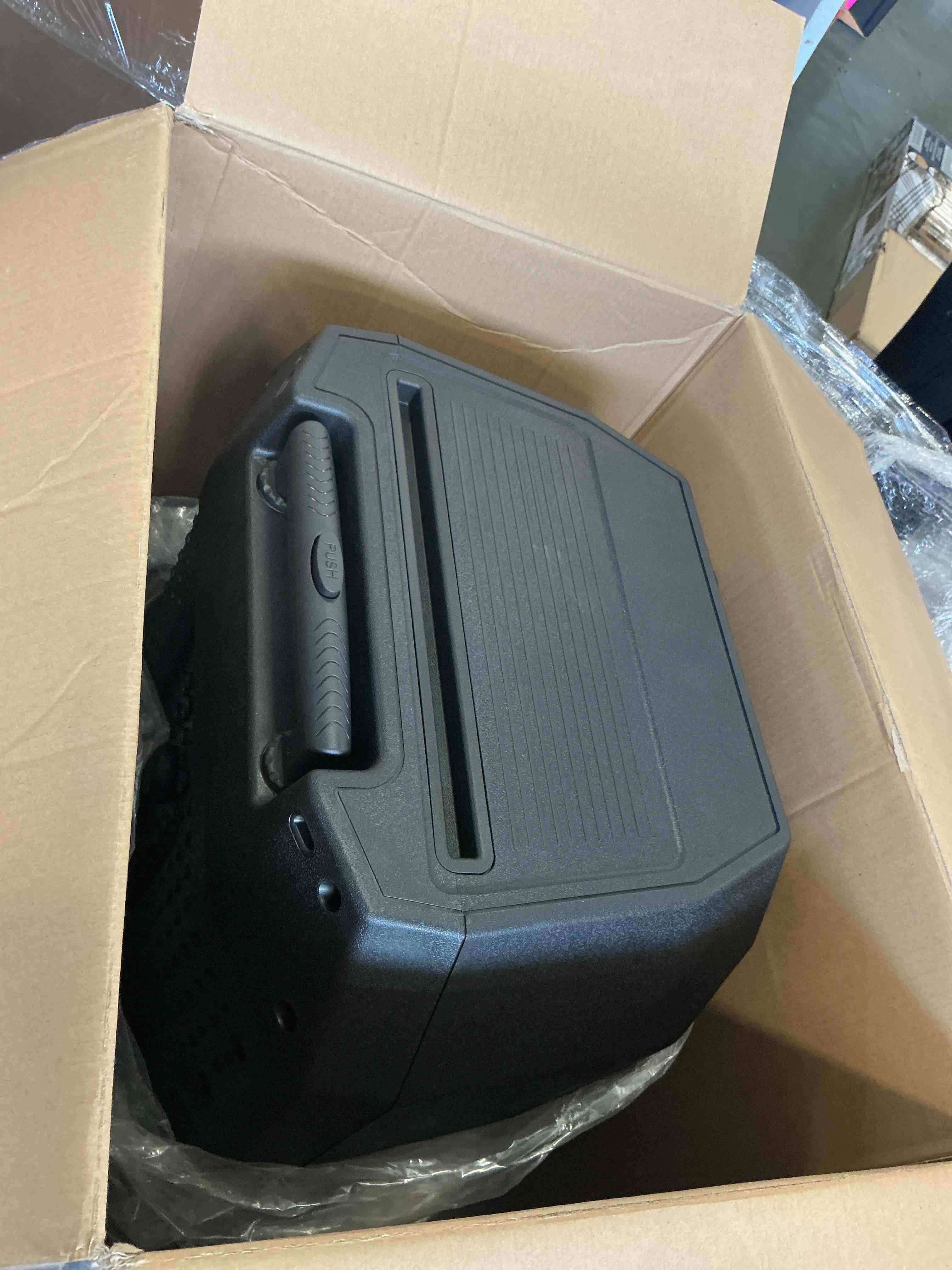 https://s3.amazonaws.com/lotting-images-prod/bidfta/GRA3602278_1758226732051.jpeg