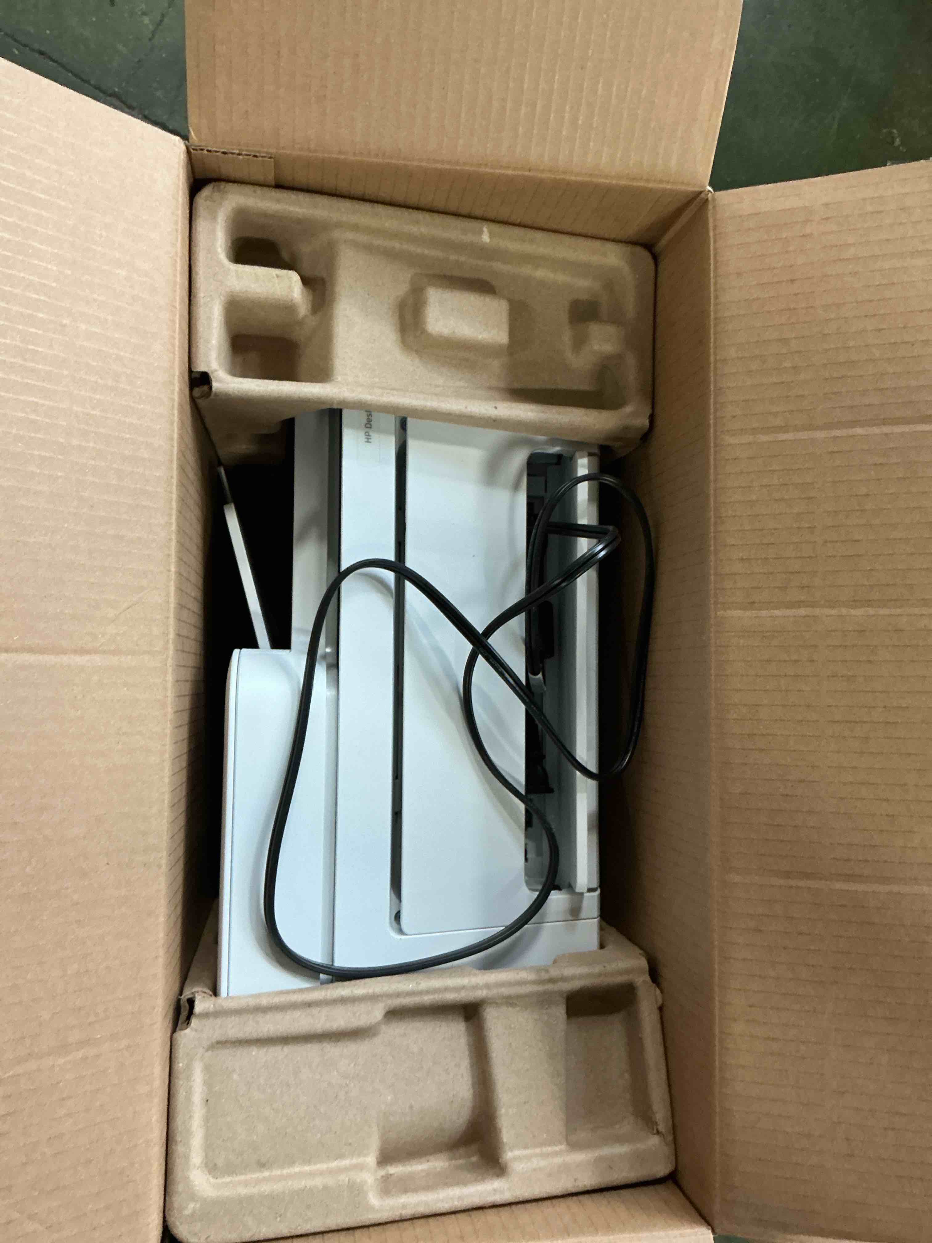 https://s3.amazonaws.com/lotting-images-prod/bidfta/GRA3602542_1758719068671.jpeg