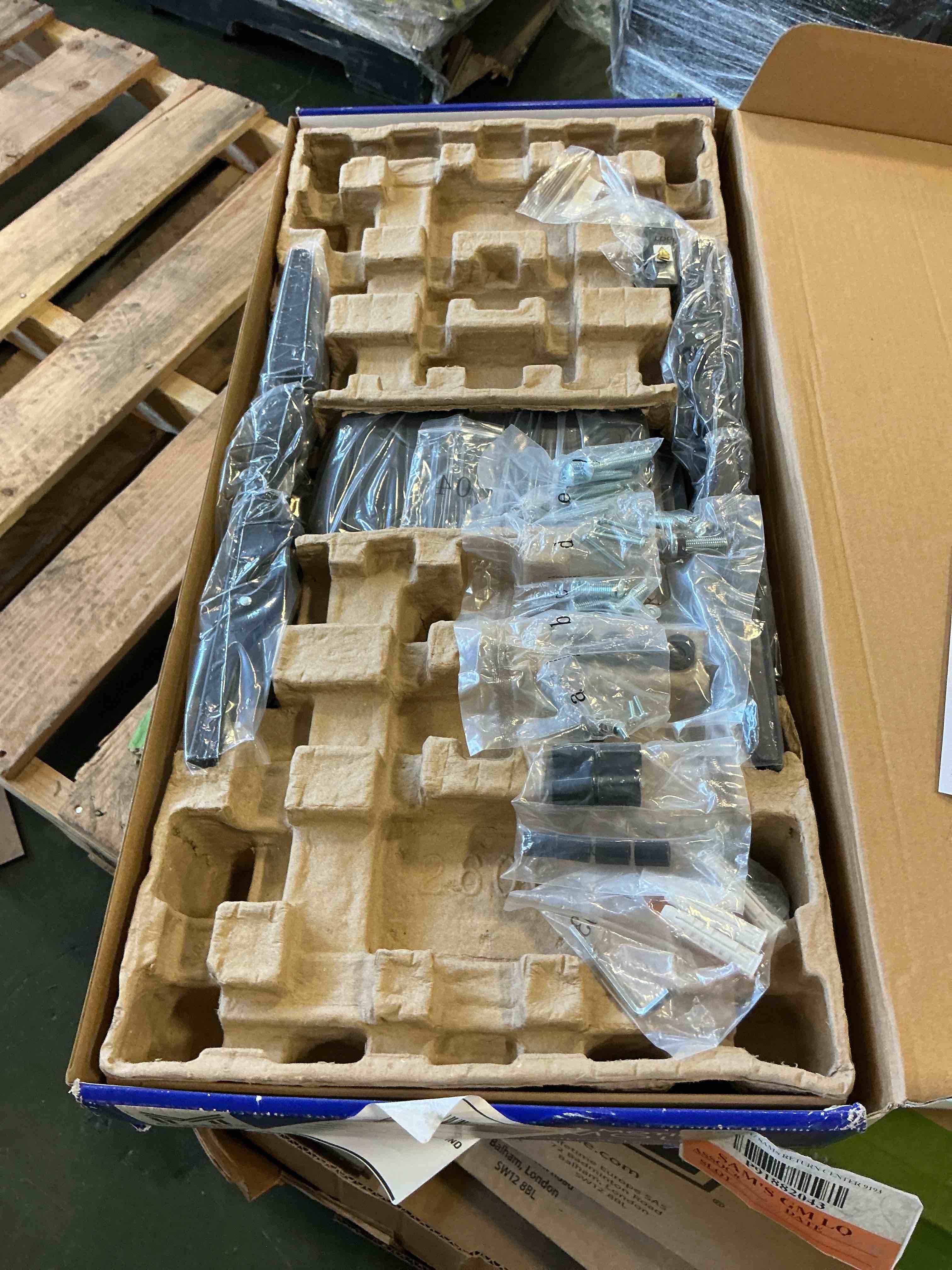 https://s3.amazonaws.com/lotting-images-prod/bidfta/GRA3603635_1759935710338.jpeg