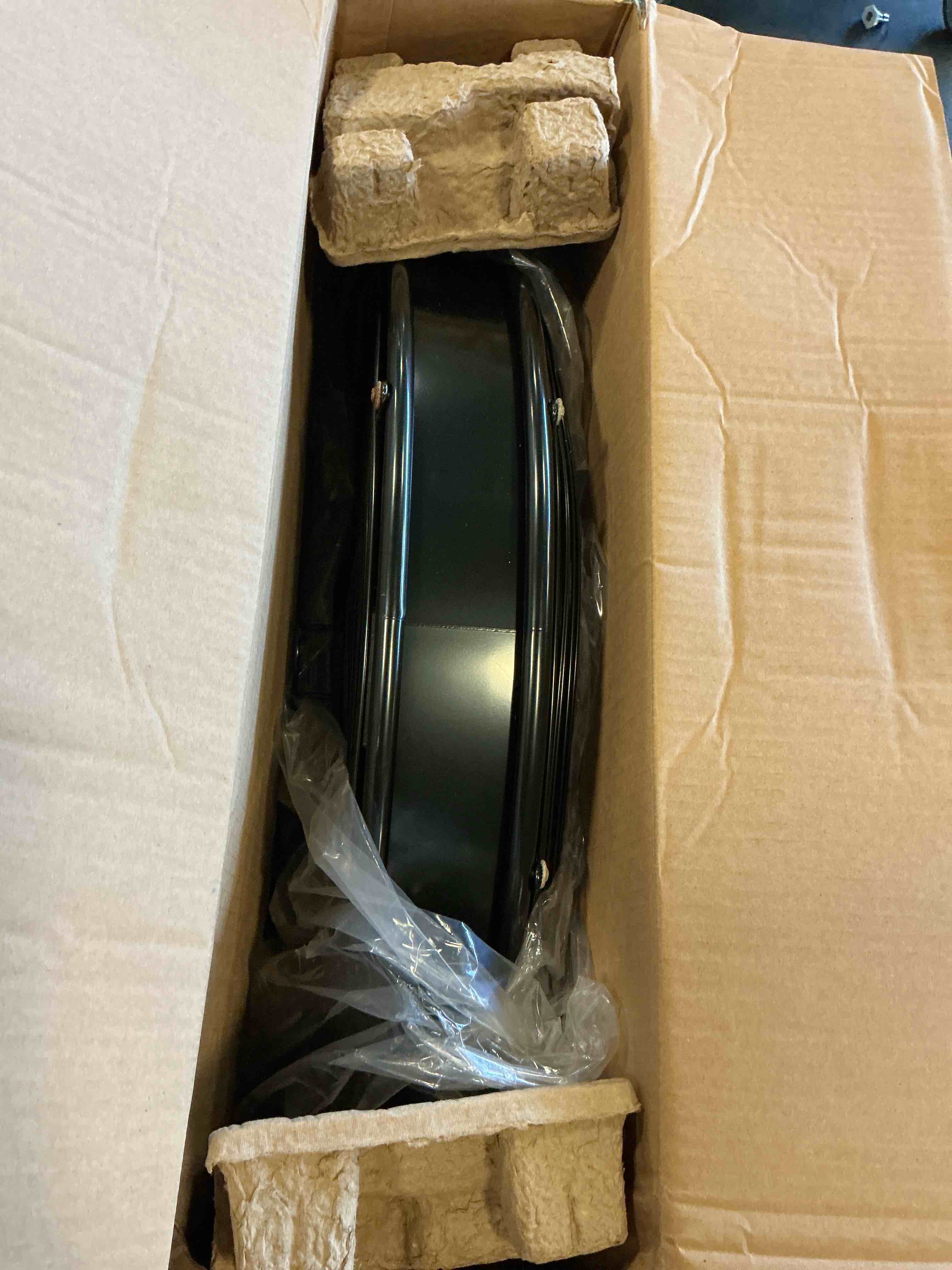 https://s3.amazonaws.com/lotting-images-prod/bidfta/GRA3603930_1760363539252.jpeg