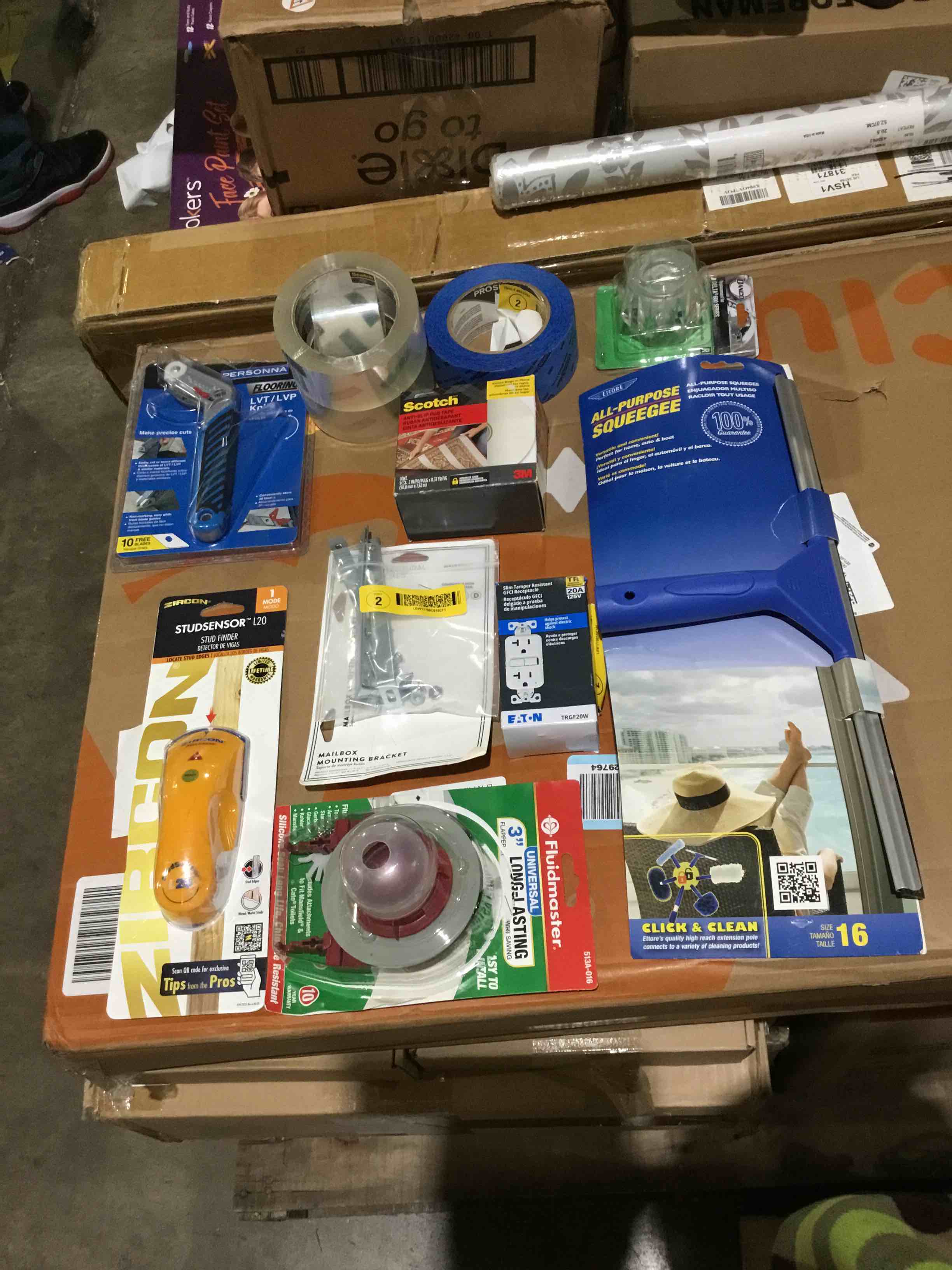 assorted lot of 10 household items 