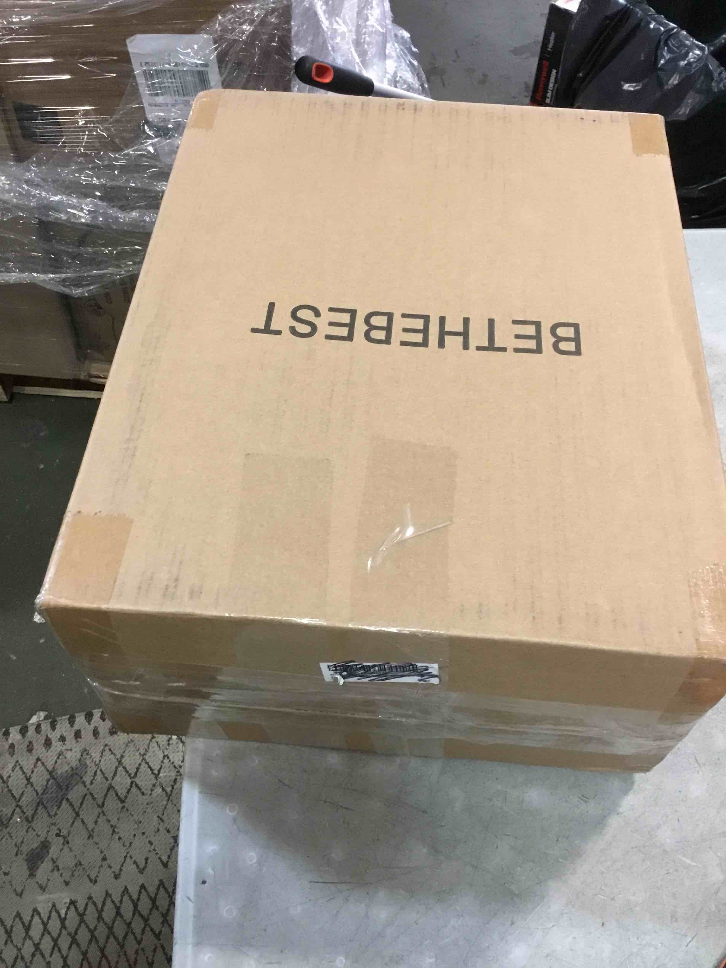 https://s3.amazonaws.com/lotting-images-prod/bidfta/GRA3640006_1746447406513.jpeg