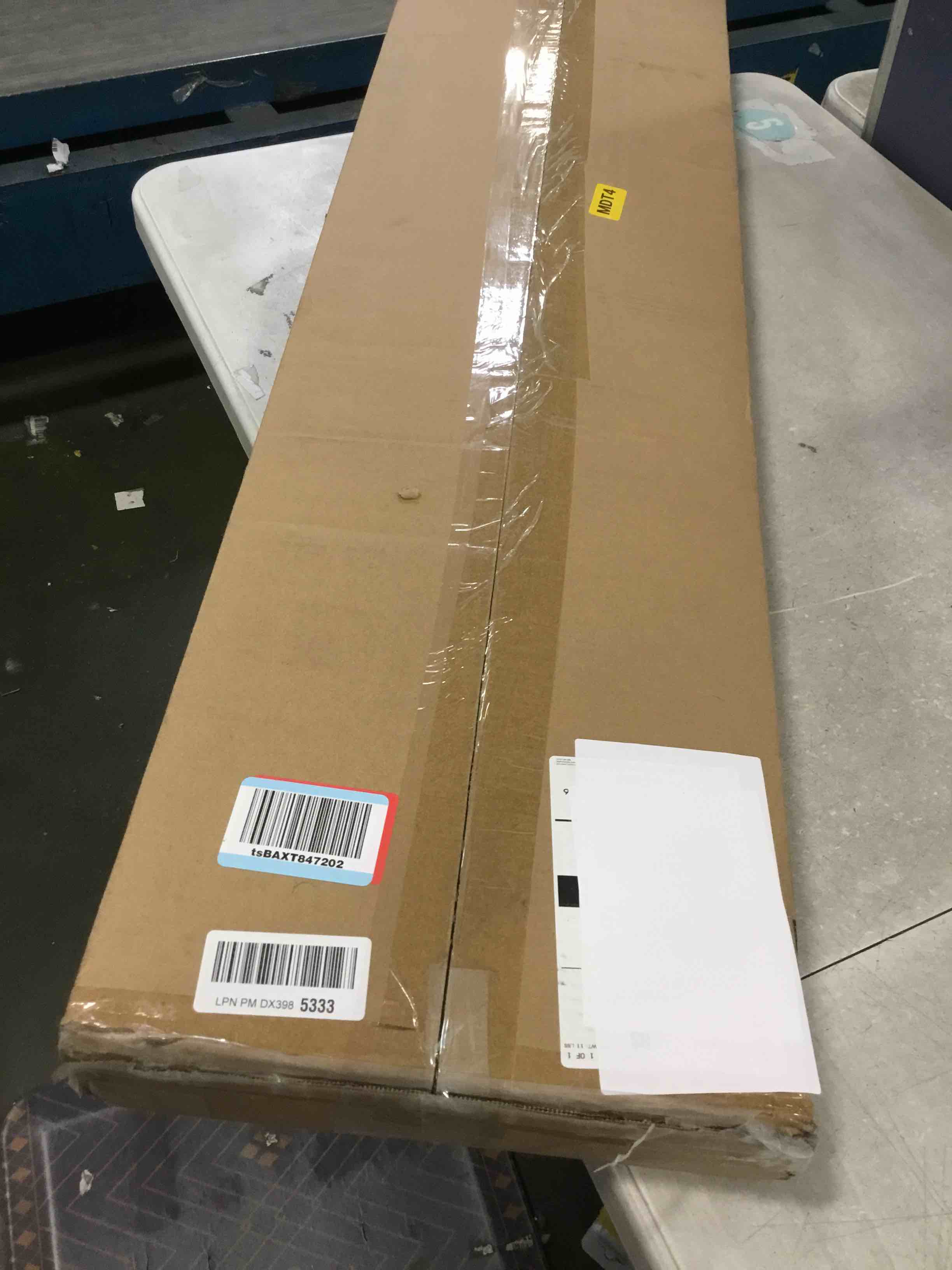 https://s3.amazonaws.com/lotting-images-prod/bidfta/GRA3640614_1746630674597.jpeg