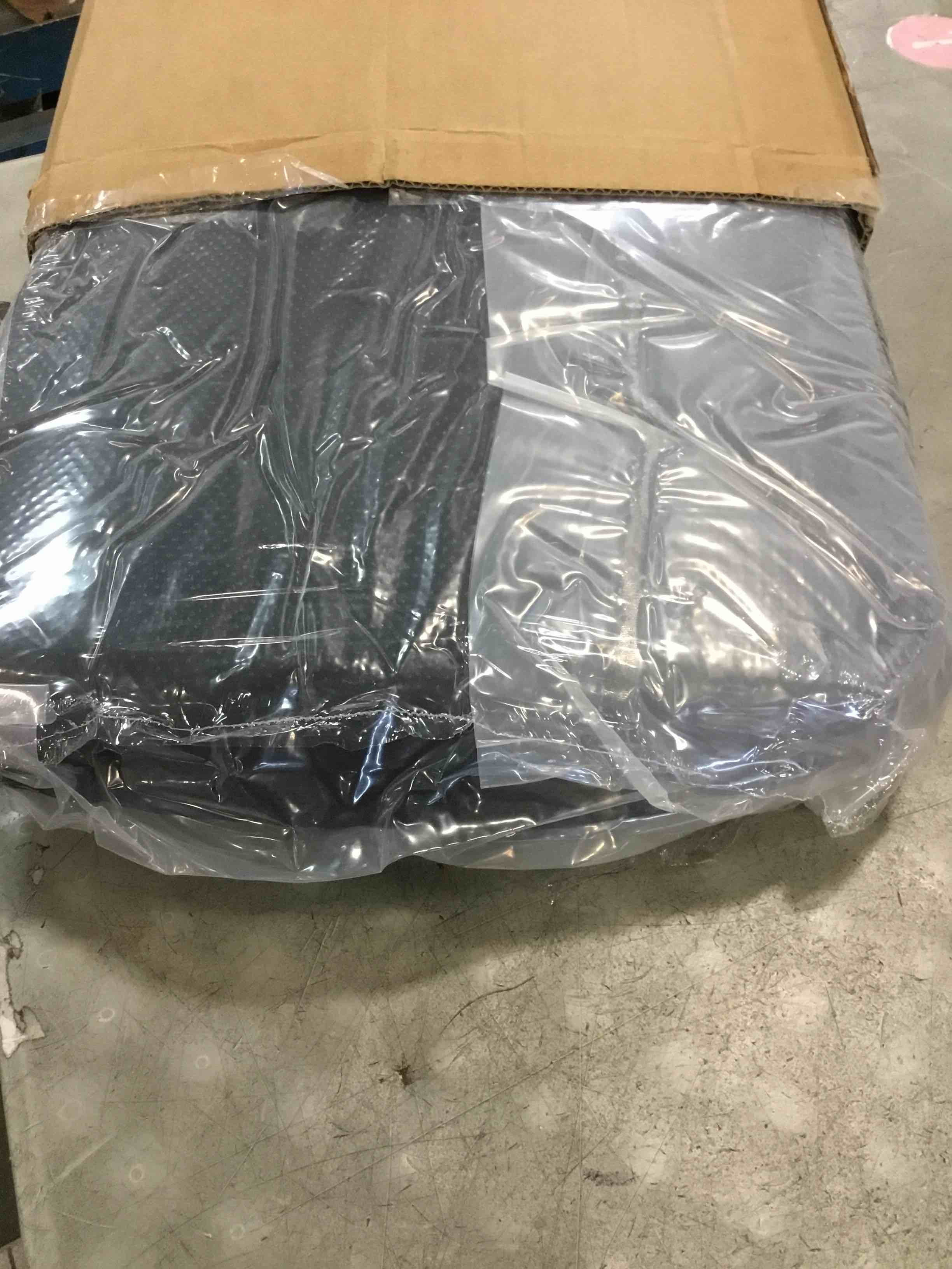 https://s3.amazonaws.com/lotting-images-prod/bidfta/GRA3641156_1746811393489.jpeg