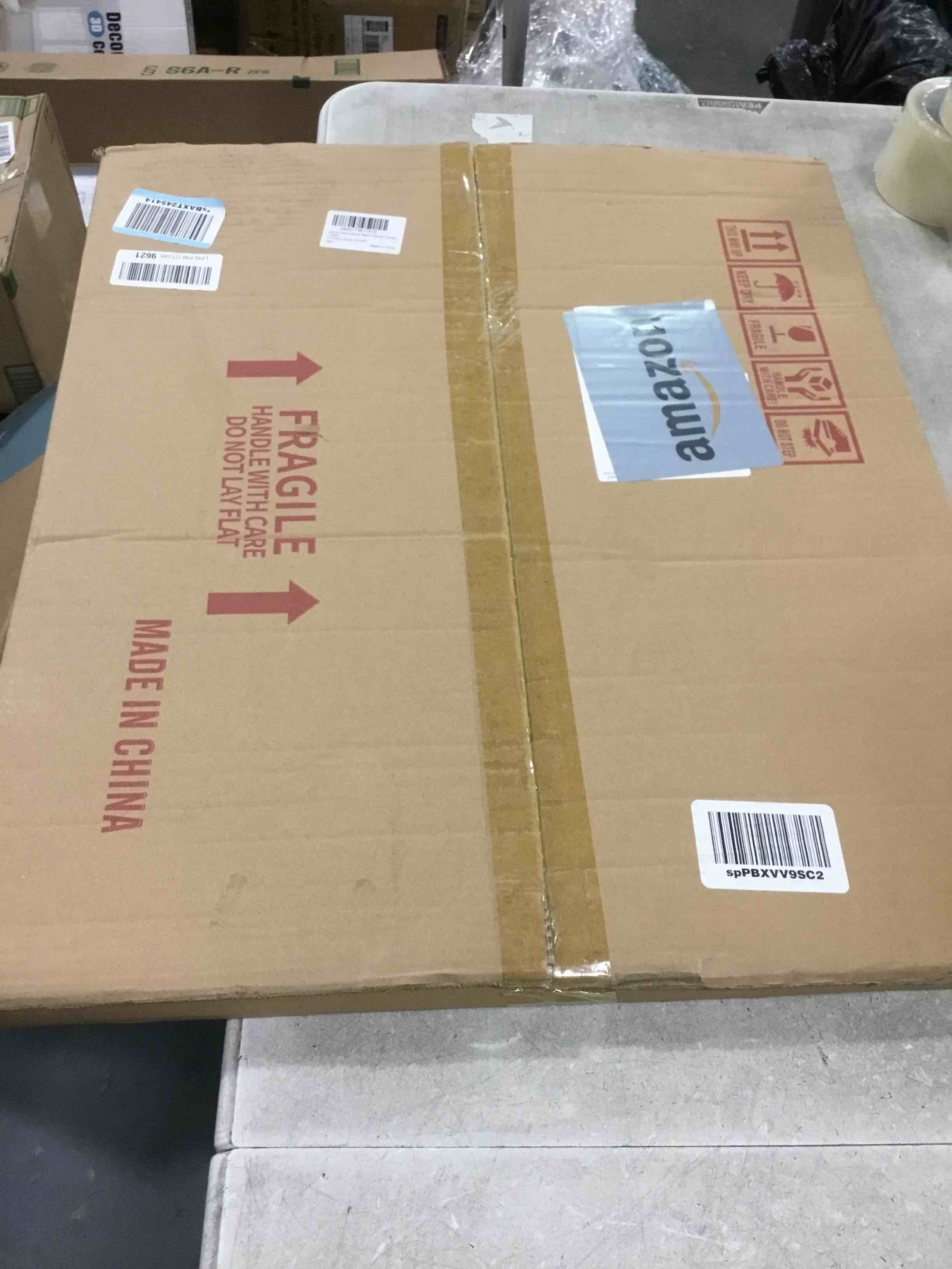 https://s3.amazonaws.com/lotting-images-prod/bidfta/GRA3642218_1747397330834.jpeg