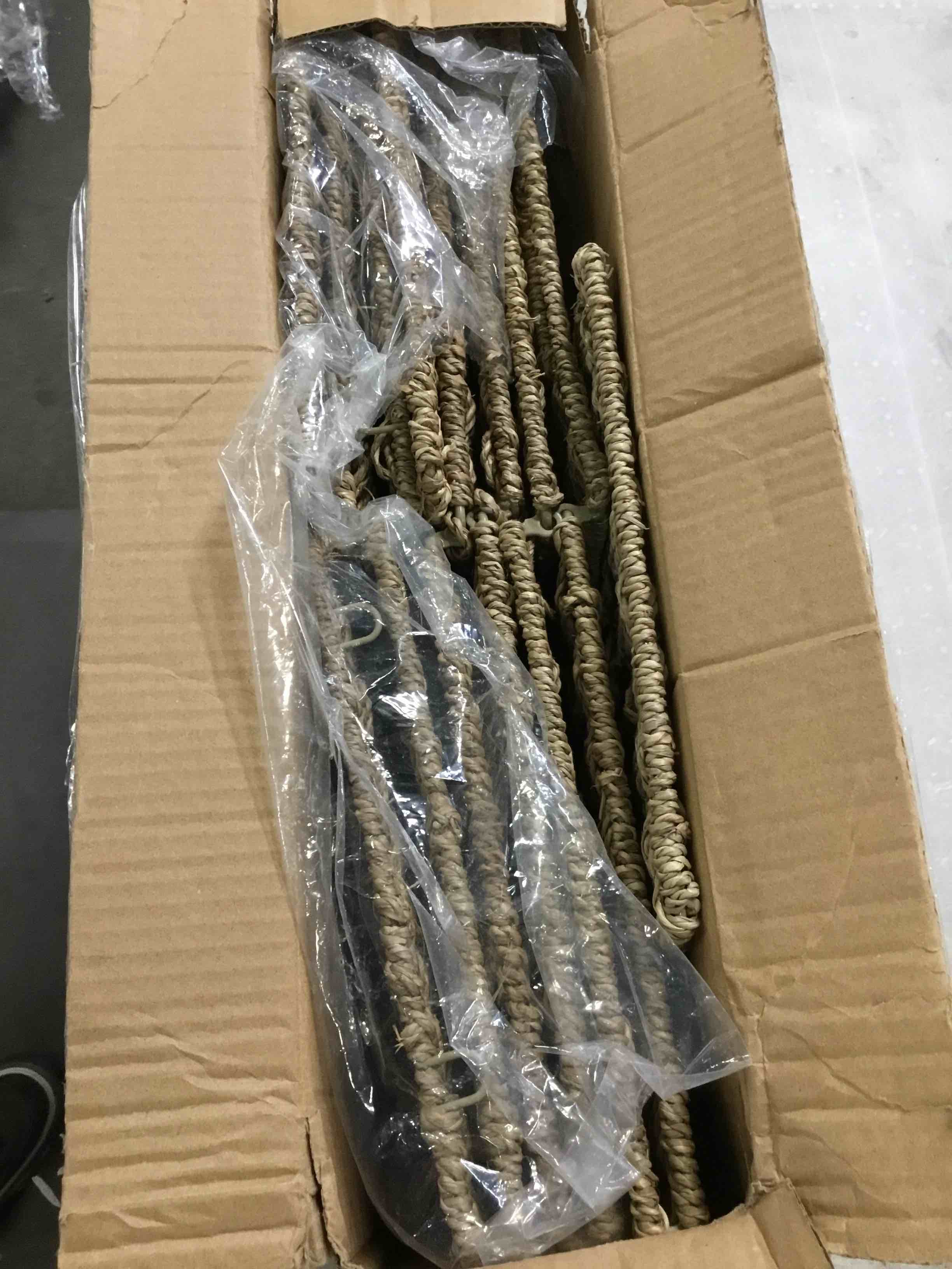 https://s3.amazonaws.com/lotting-images-prod/bidfta/GRA3643131_1746648186559.jpeg