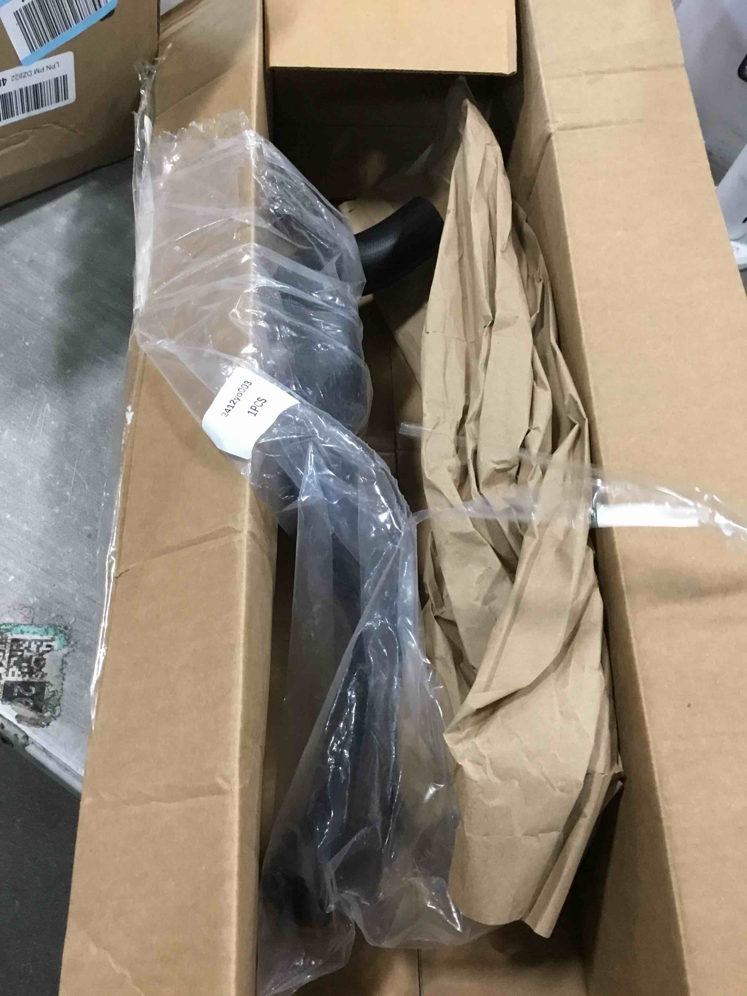https://s3.amazonaws.com/lotting-images-prod/bidfta/GRA3643391_1750505126729.jpeg