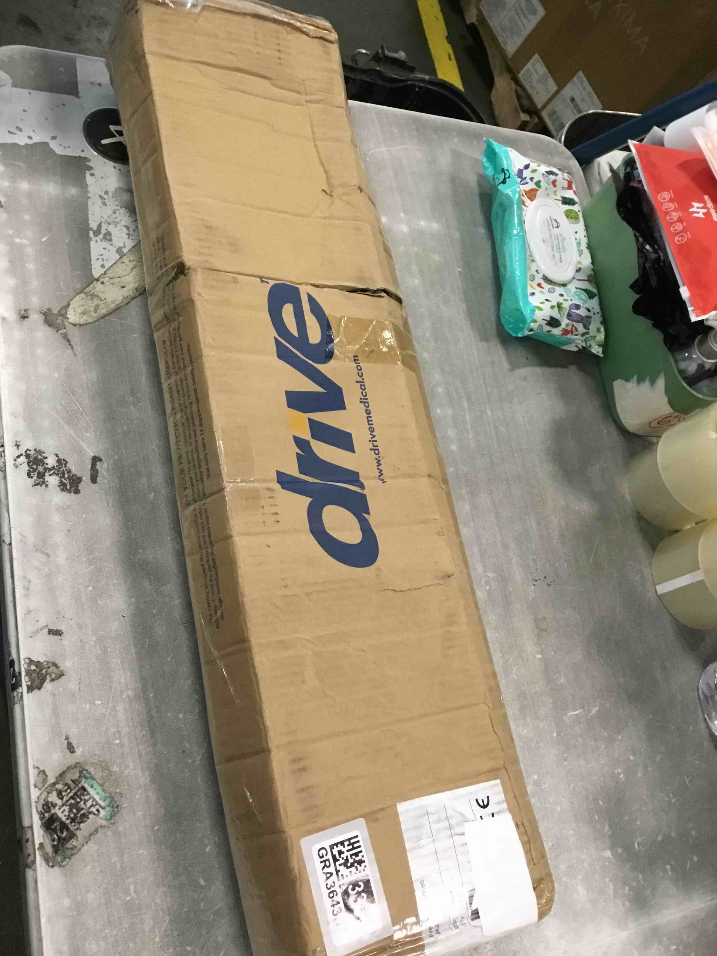 https://s3.amazonaws.com/lotting-images-prod/bidfta/GRA3643399_1750505849587.jpeg