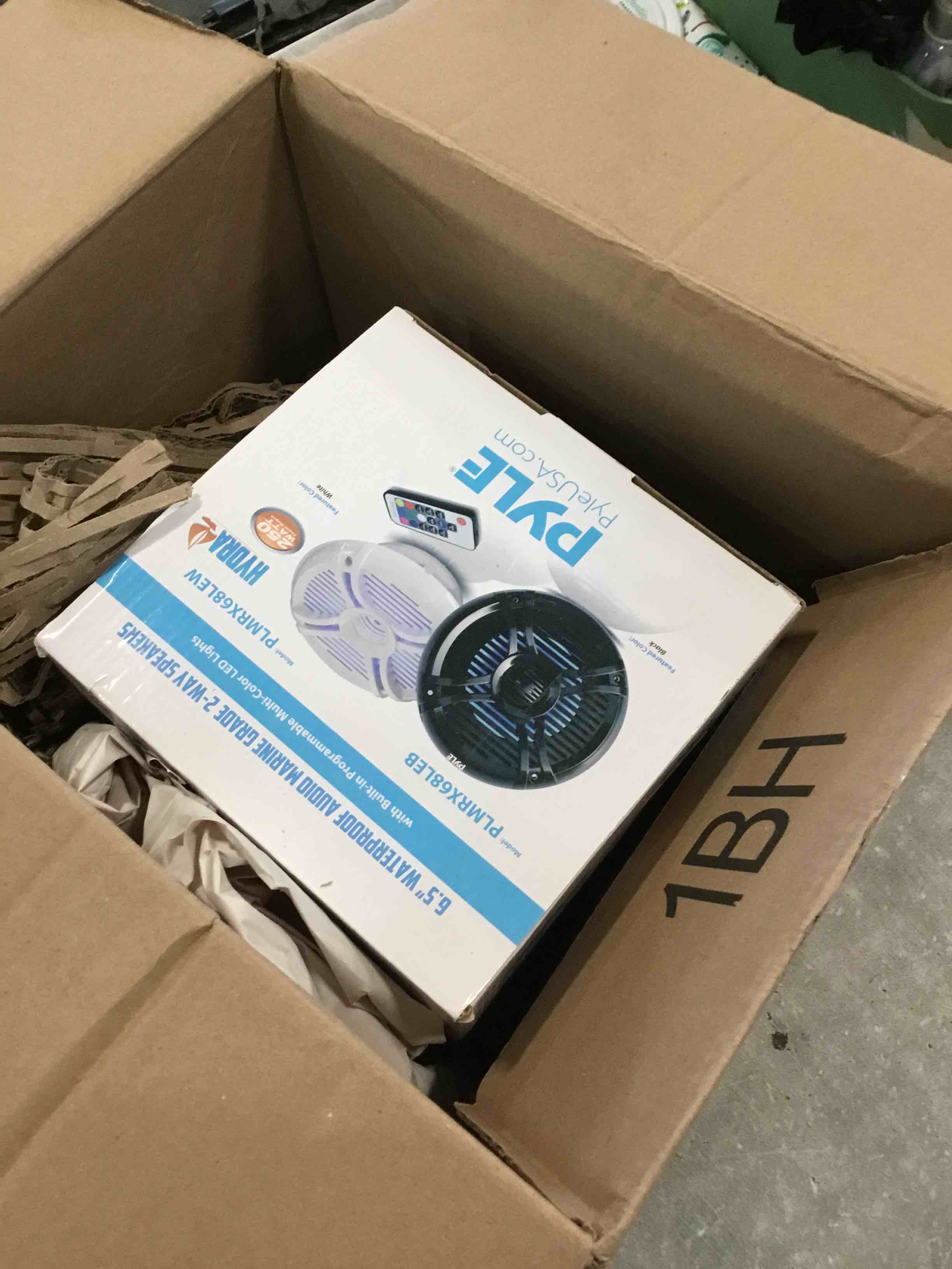 https://s3.amazonaws.com/lotting-images-prod/bidfta/GRA3643411_1750507030238.jpeg
