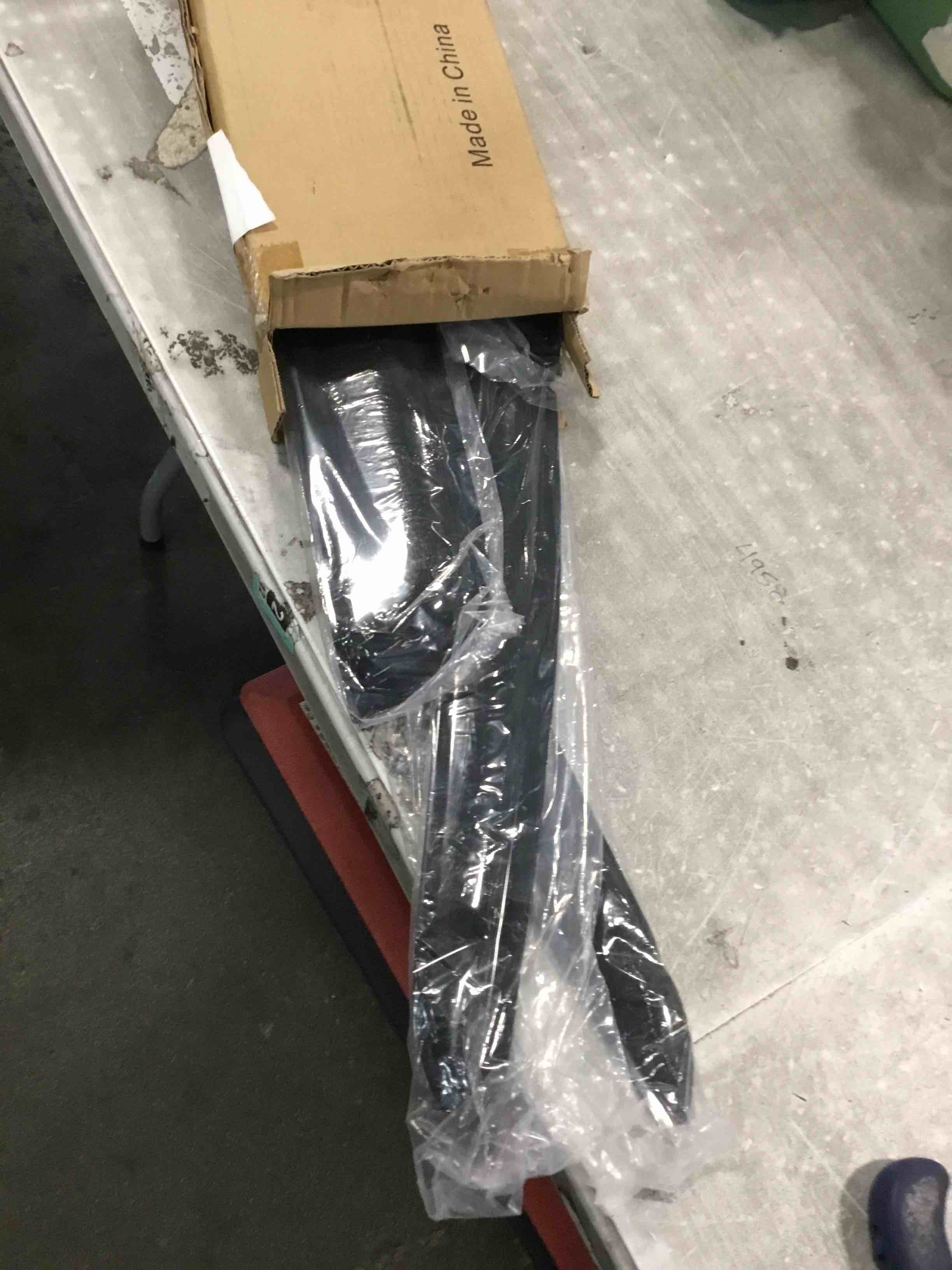 https://s3.amazonaws.com/lotting-images-prod/bidfta/GRA3643421_1750507875915.jpeg