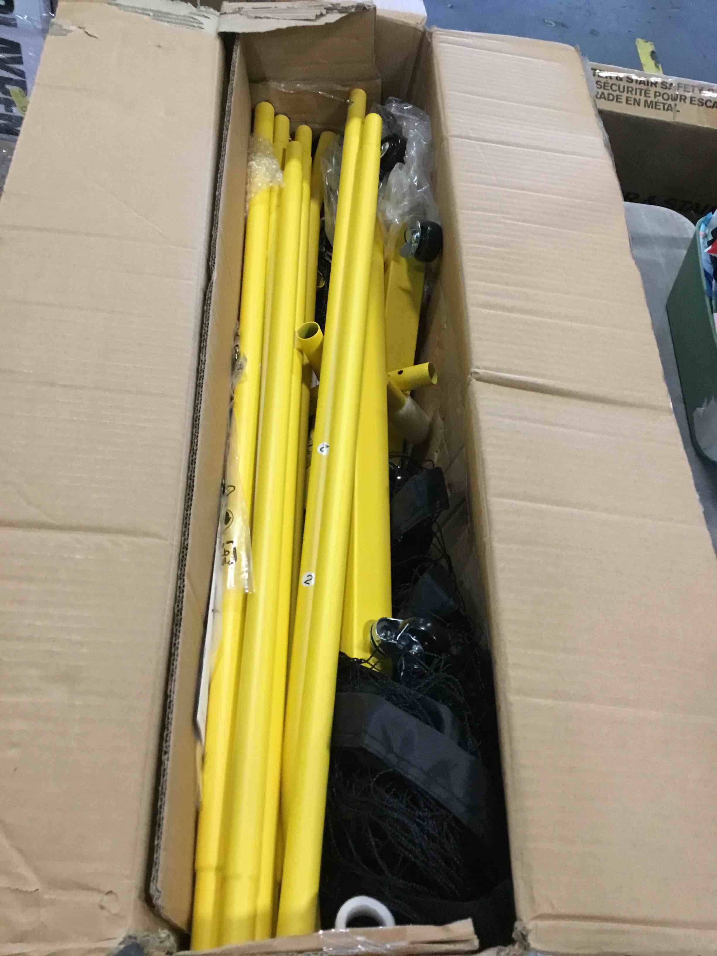 https://s3.amazonaws.com/lotting-images-prod/bidfta/GRA3643505_1750518579216.jpeg