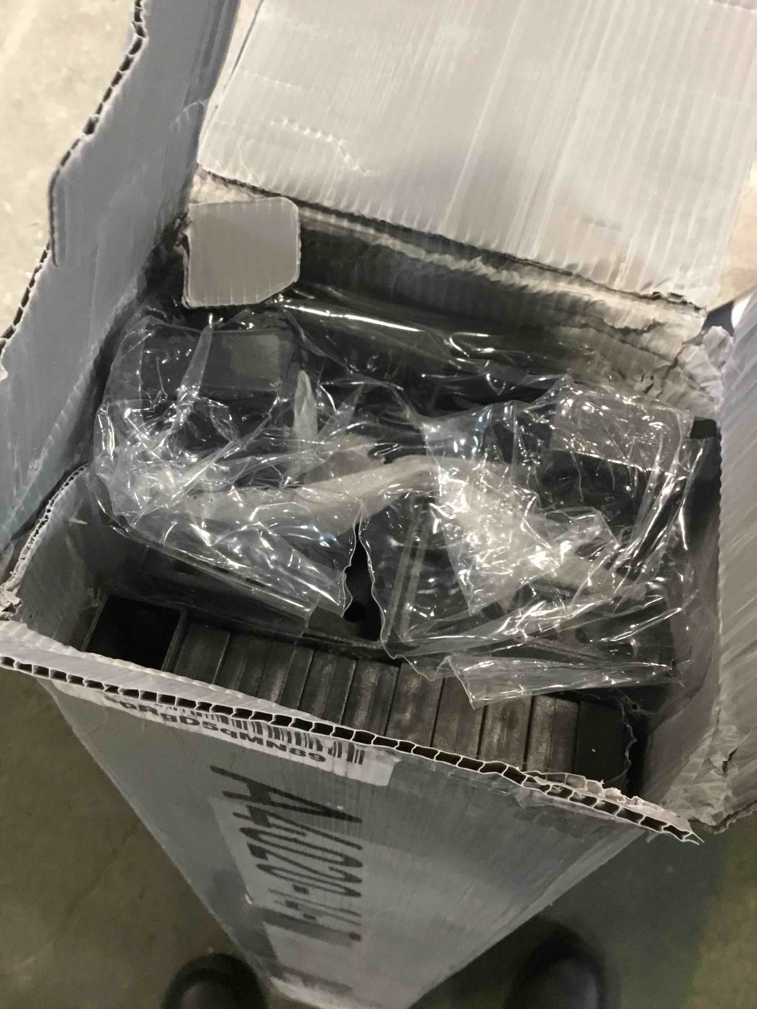 https://s3.amazonaws.com/lotting-images-prod/bidfta/GRA3643513_1750522372127.jpeg