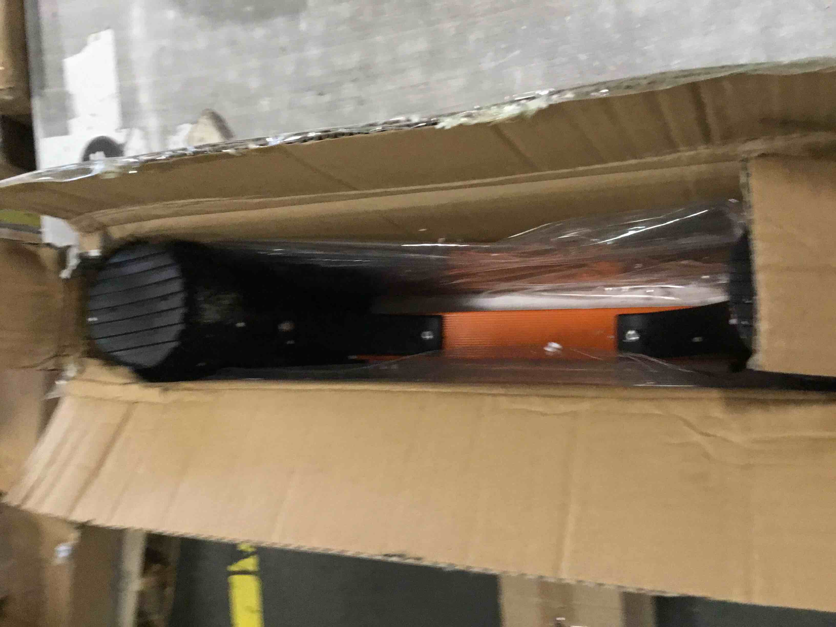 https://s3.amazonaws.com/lotting-images-prod/bidfta/GRA3643569_1750532473120.jpeg