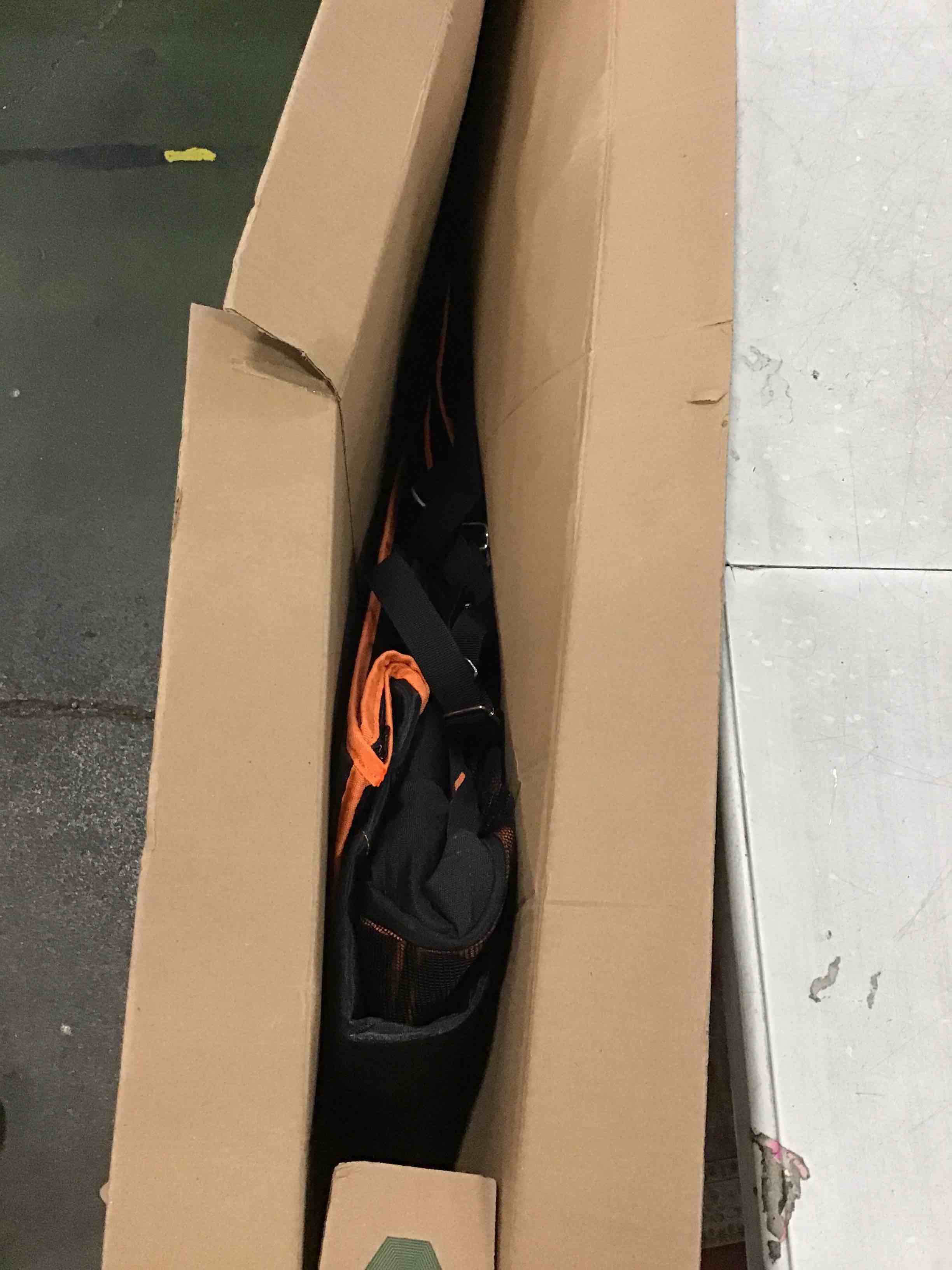 https://s3.amazonaws.com/lotting-images-prod/bidfta/GRA3644136_1751030286604.jpeg