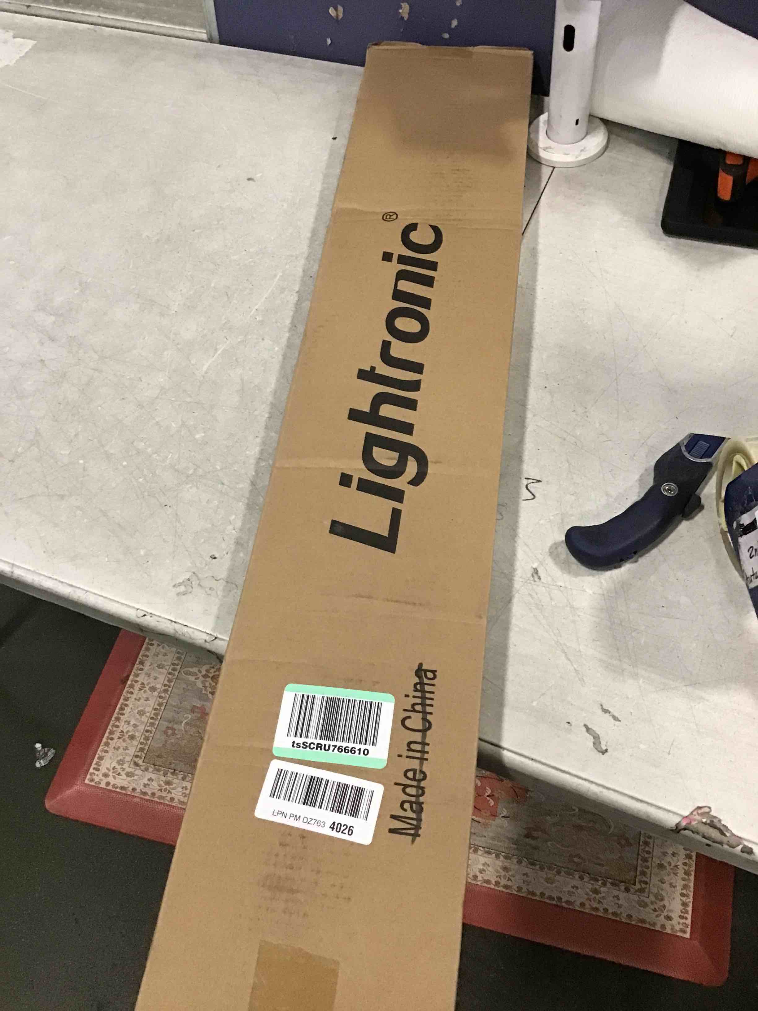 https://s3.amazonaws.com/lotting-images-prod/bidfta/GRA3644137_1751030390228.jpeg