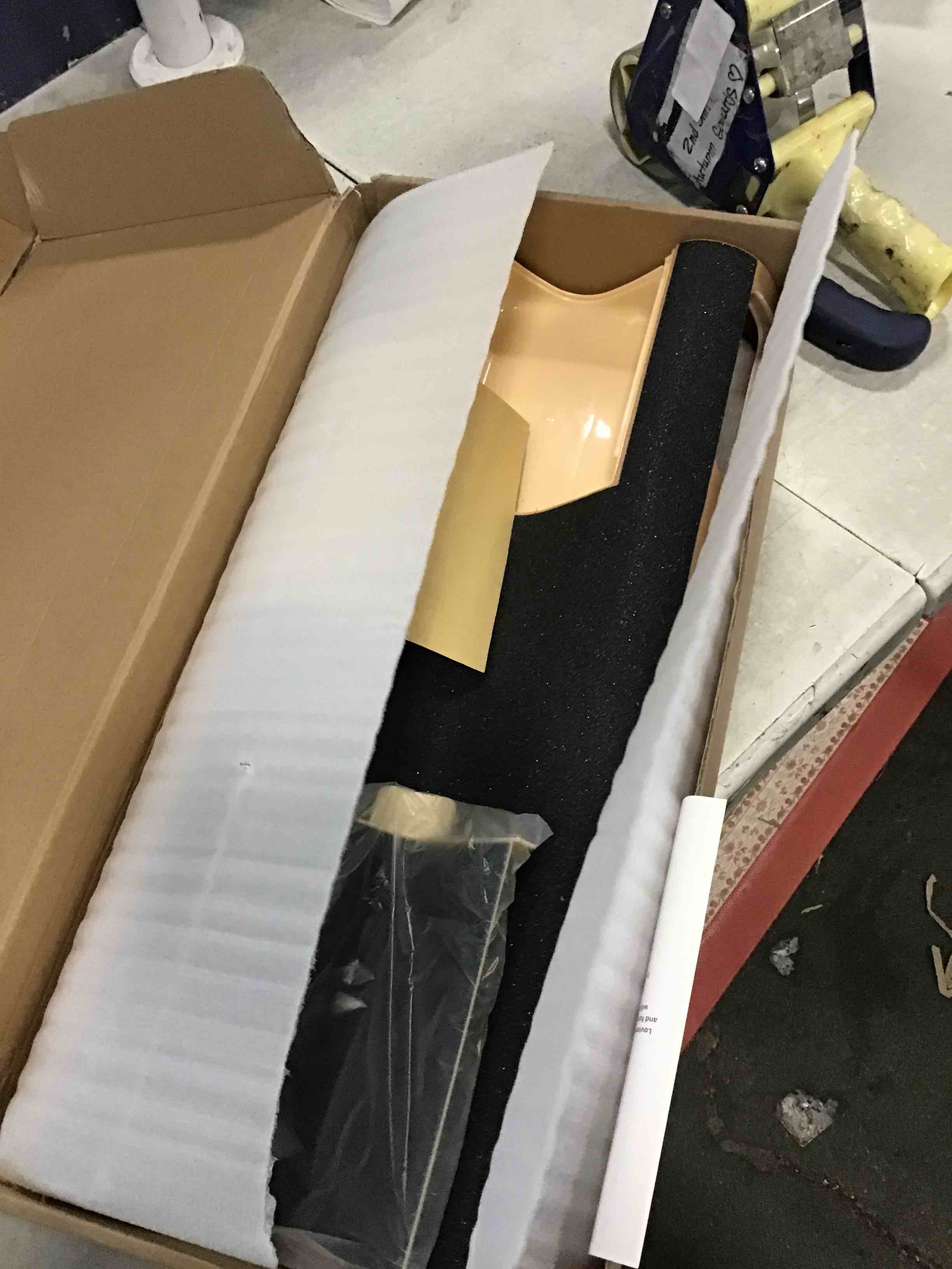 https://s3.amazonaws.com/lotting-images-prod/bidfta/GRA3644254_1751049001656.jpeg