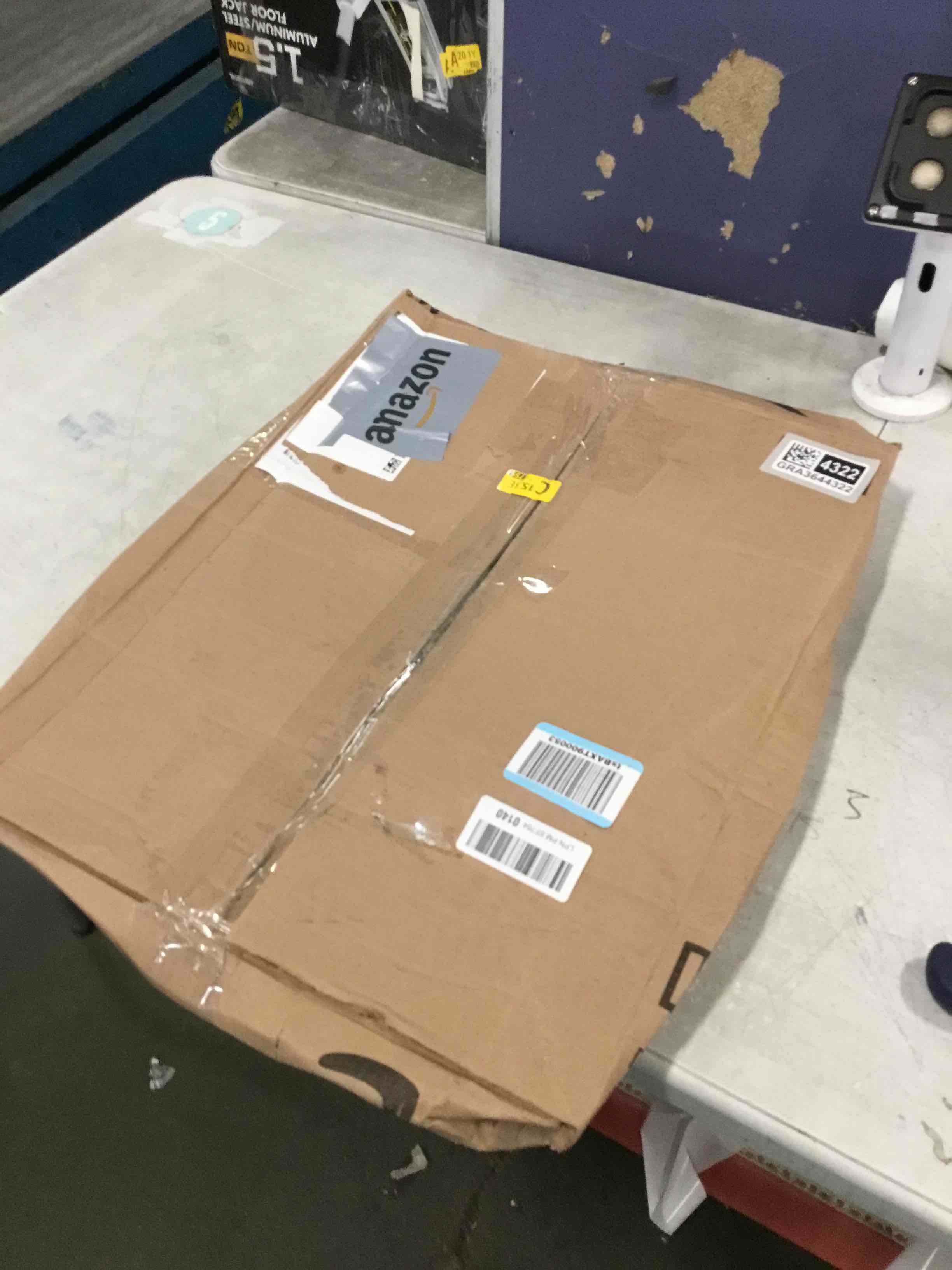 https://s3.amazonaws.com/lotting-images-prod/bidfta/GRA3644322_1751287982014.jpeg