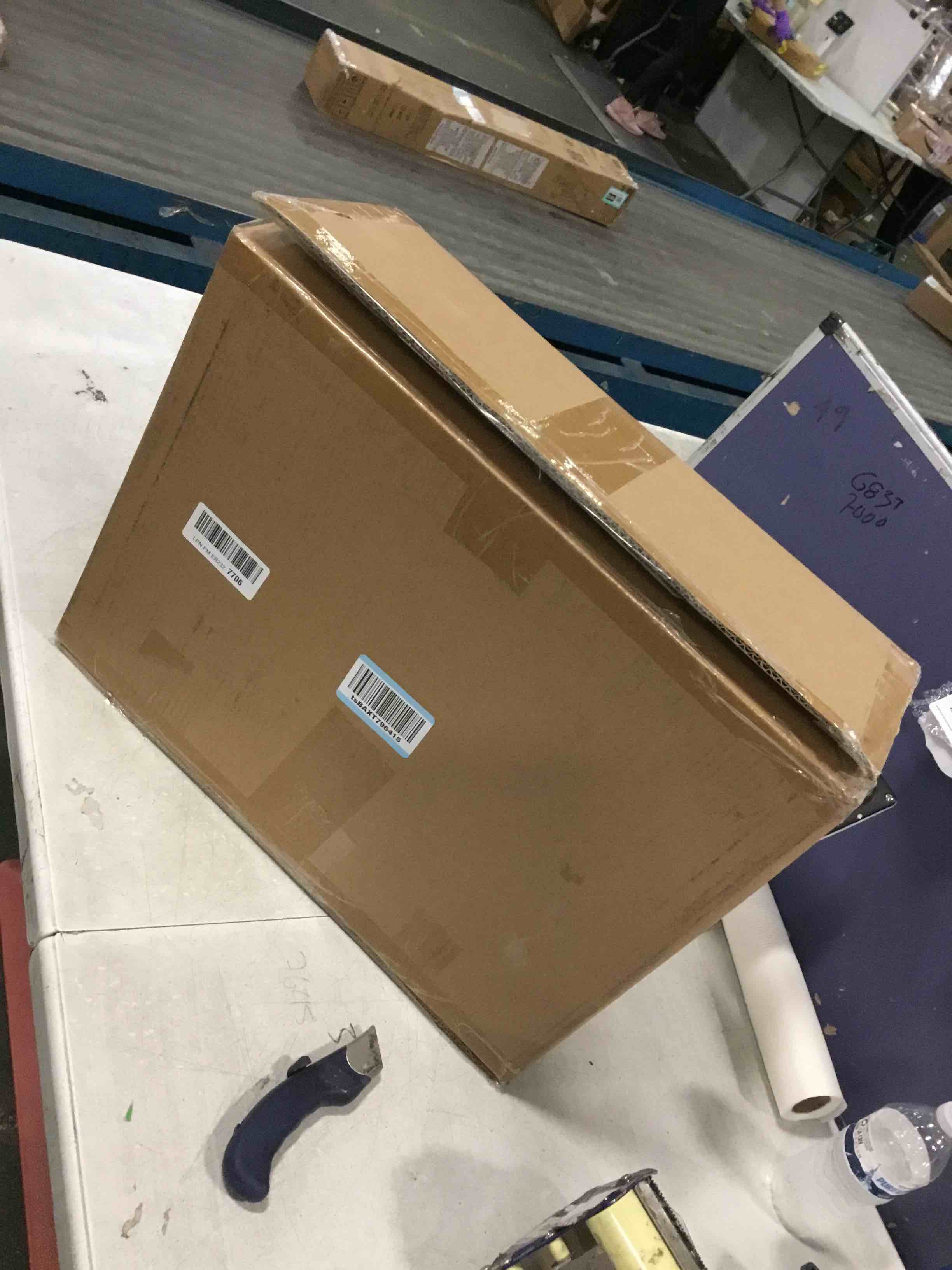 https://s3.amazonaws.com/lotting-images-prod/bidfta/GRA3644352_1751291297125.jpeg