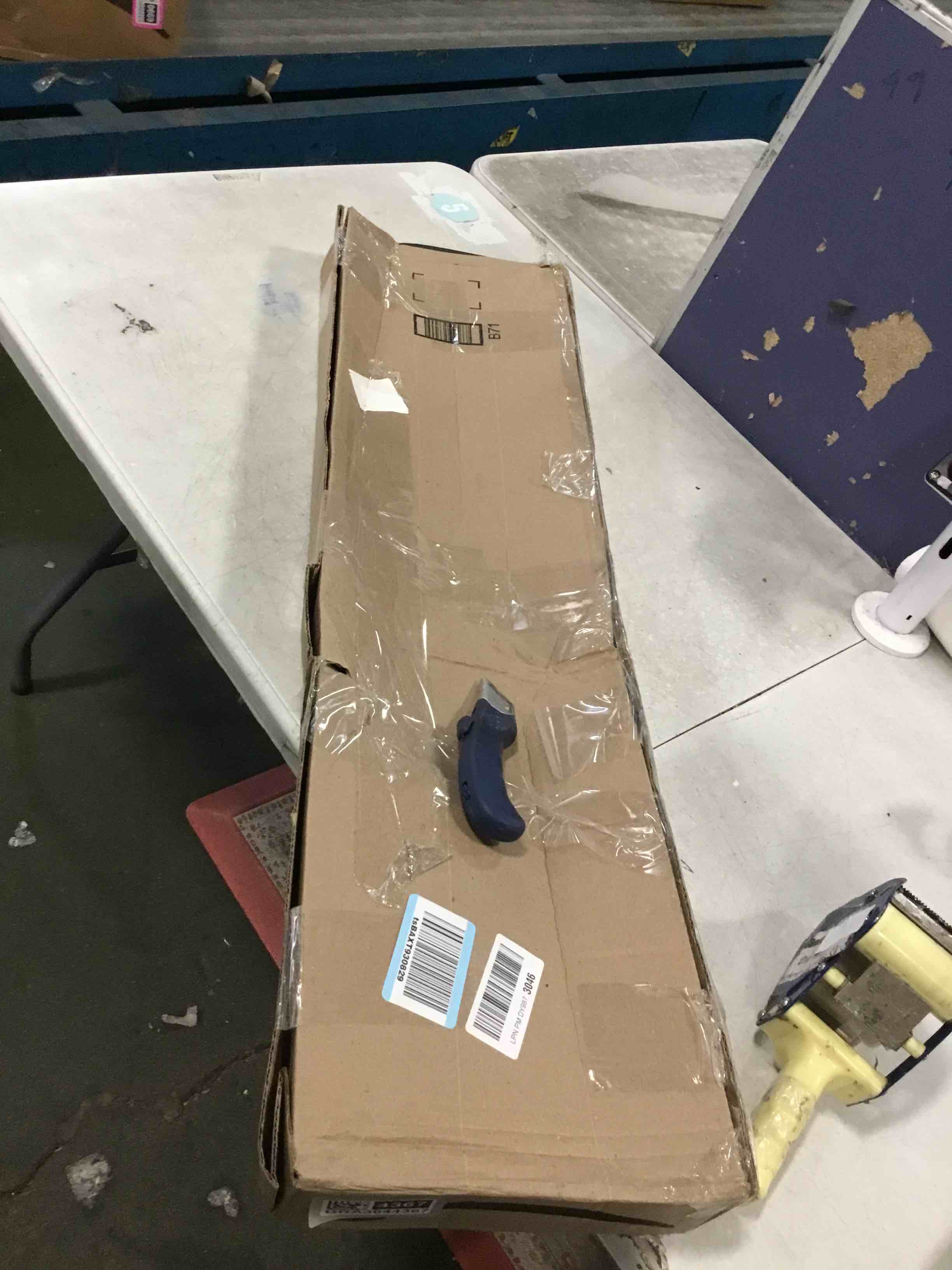 https://s3.amazonaws.com/lotting-images-prod/bidfta/GRA3644367_1751294535480.jpeg