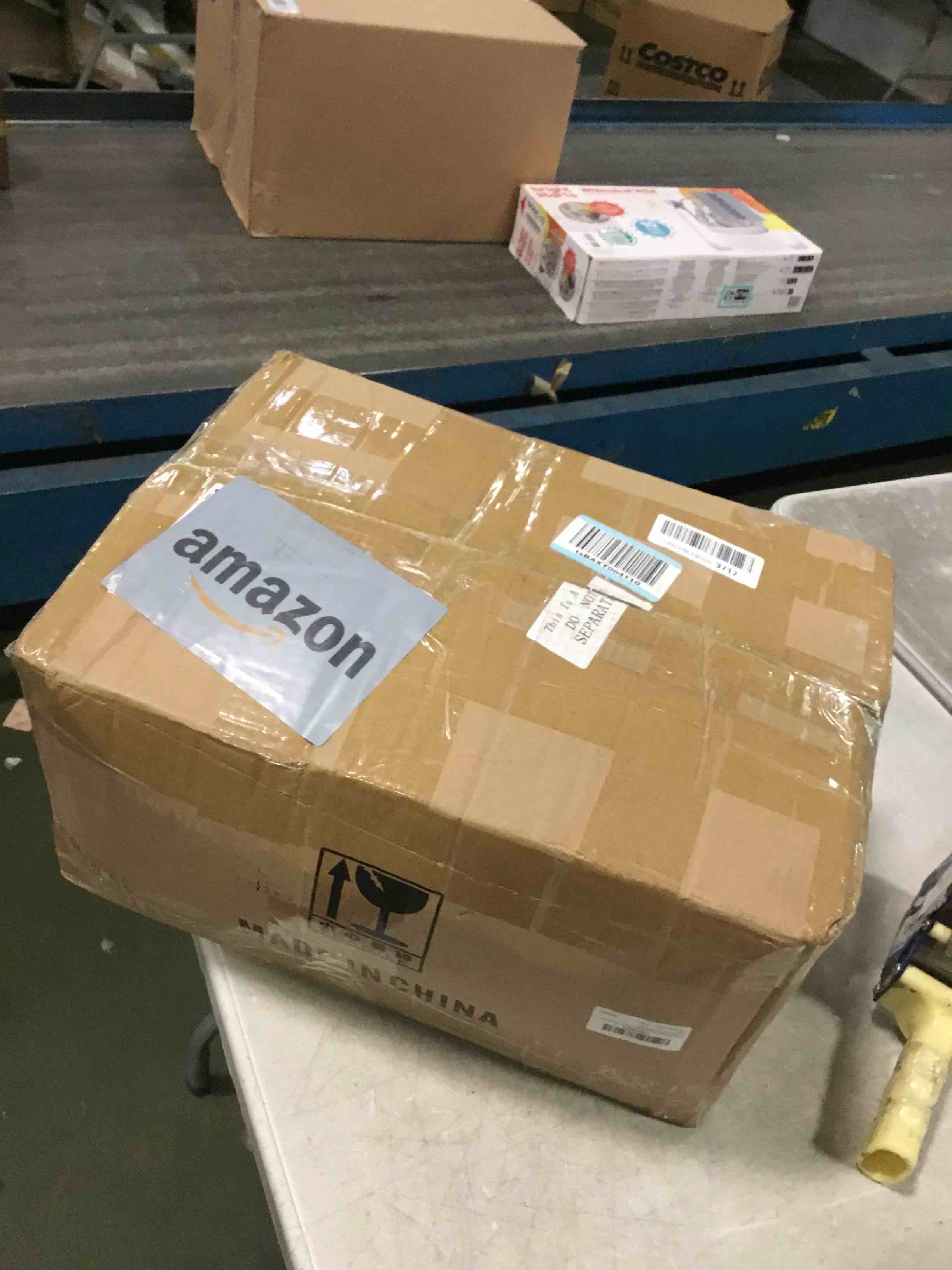 https://s3.amazonaws.com/lotting-images-prod/bidfta/GRA3644382_1751296349422.jpeg