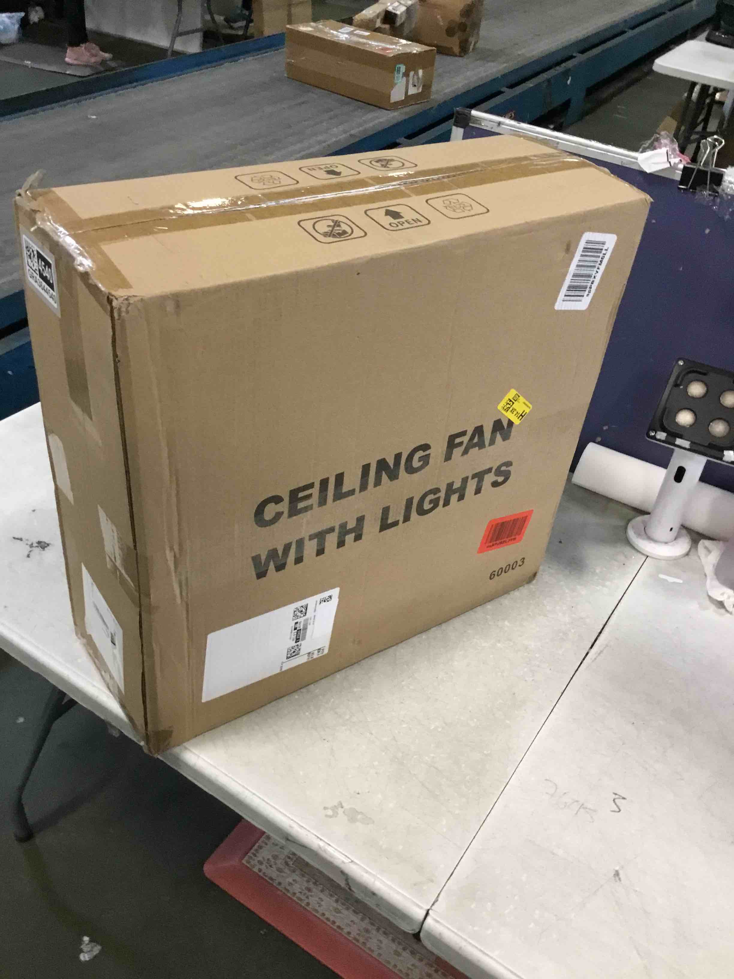 https://s3.amazonaws.com/lotting-images-prod/bidfta/GRA3644540_1751313952860.jpeg