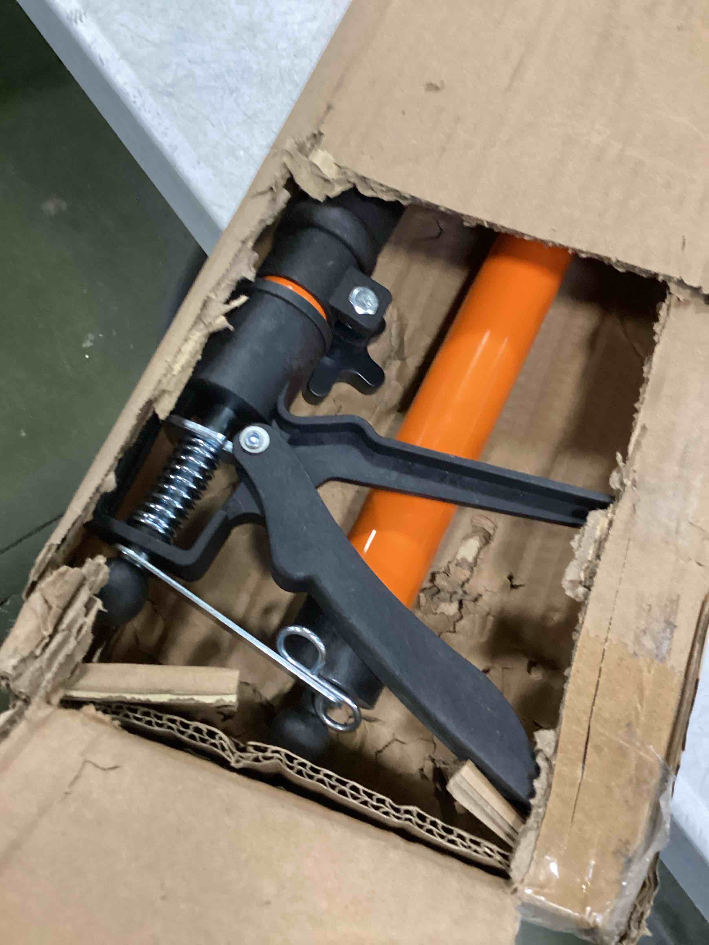 https://s3.amazonaws.com/lotting-images-prod/bidfta/GRA3646364_1747148133081.jpeg