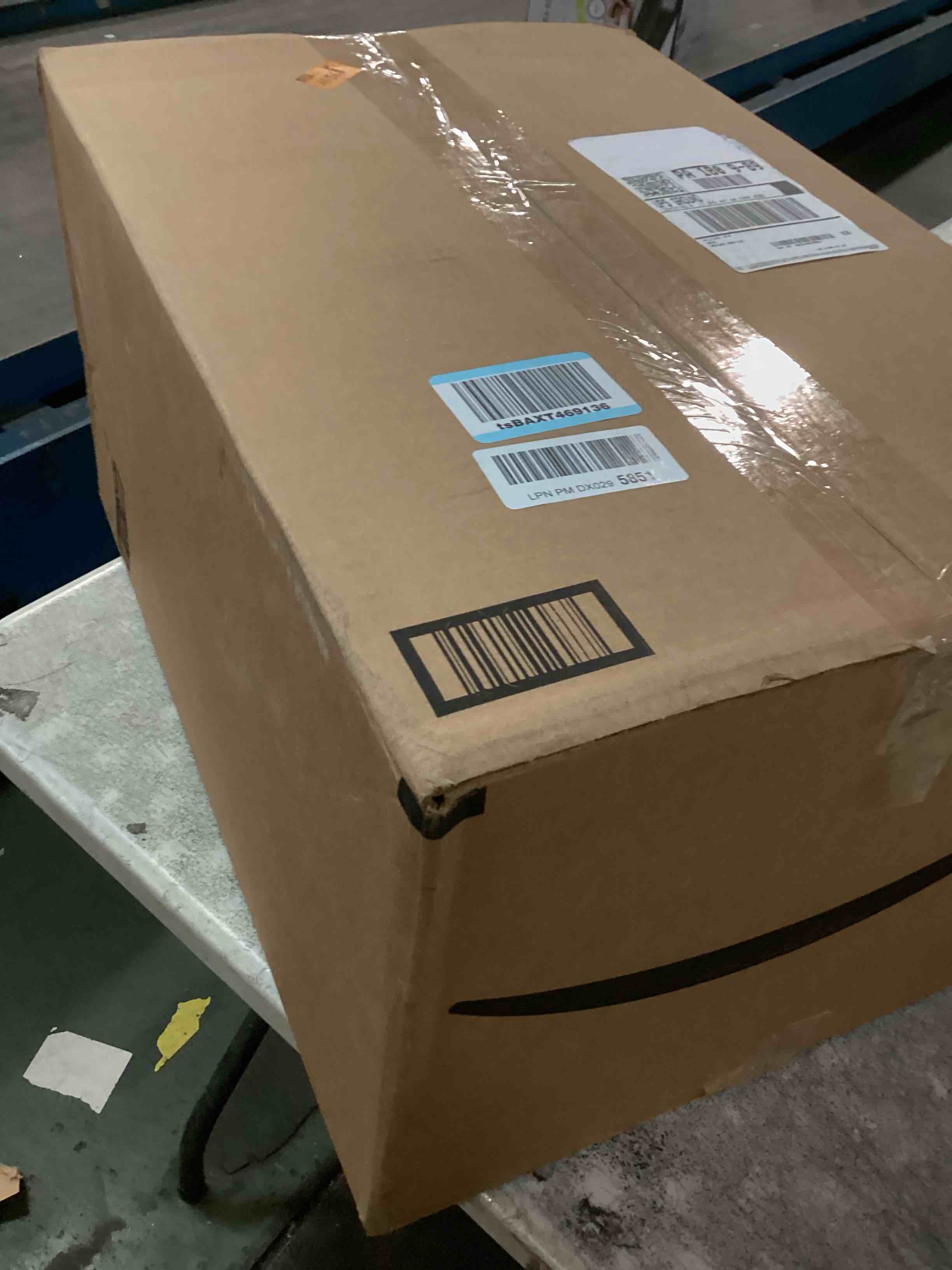 https://s3.amazonaws.com/lotting-images-prod/bidfta/GRA3647015_1747405784631.jpeg