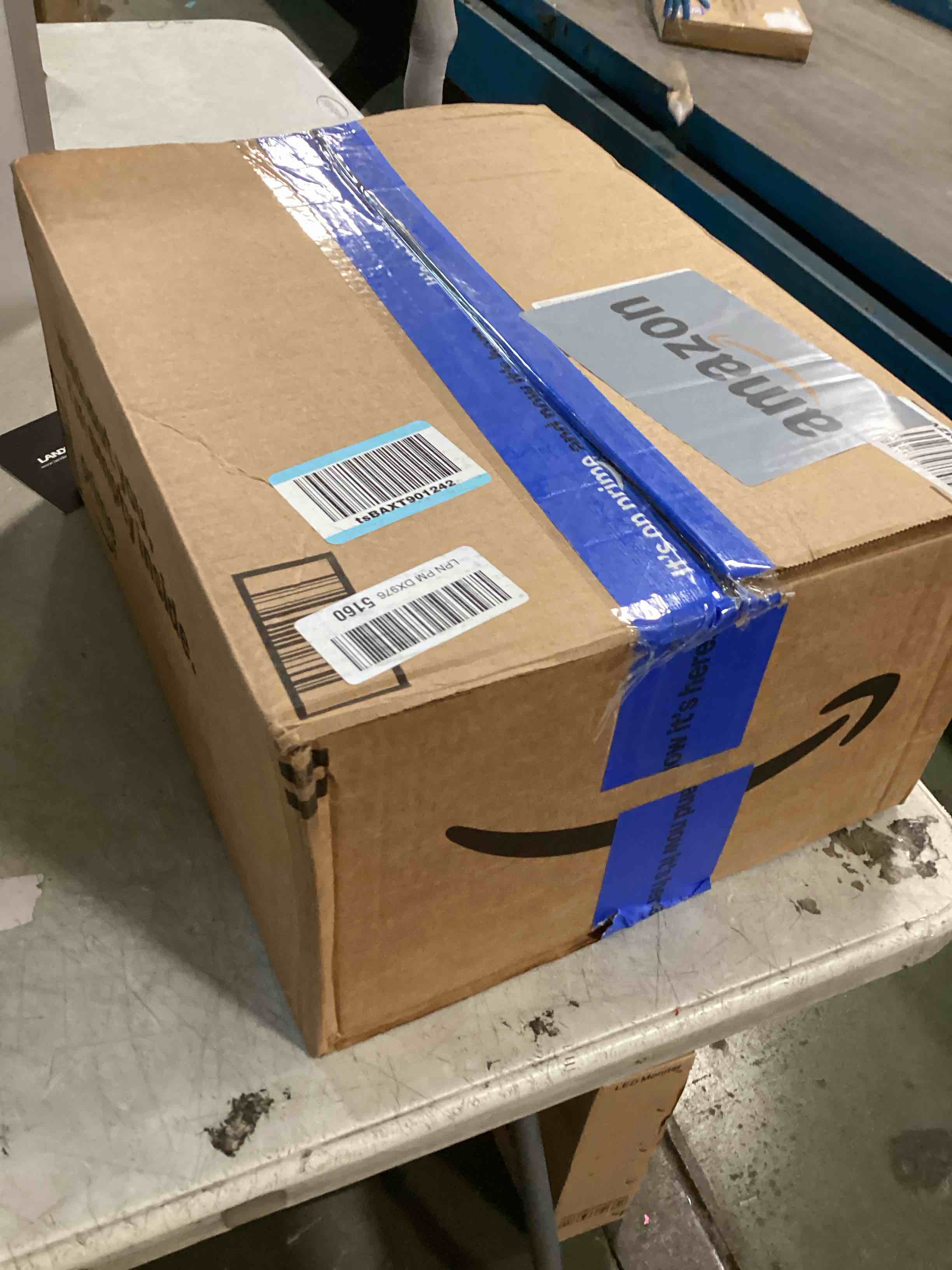 https://s3.amazonaws.com/lotting-images-prod/bidfta/GRA3648671_1748610300117.jpeg