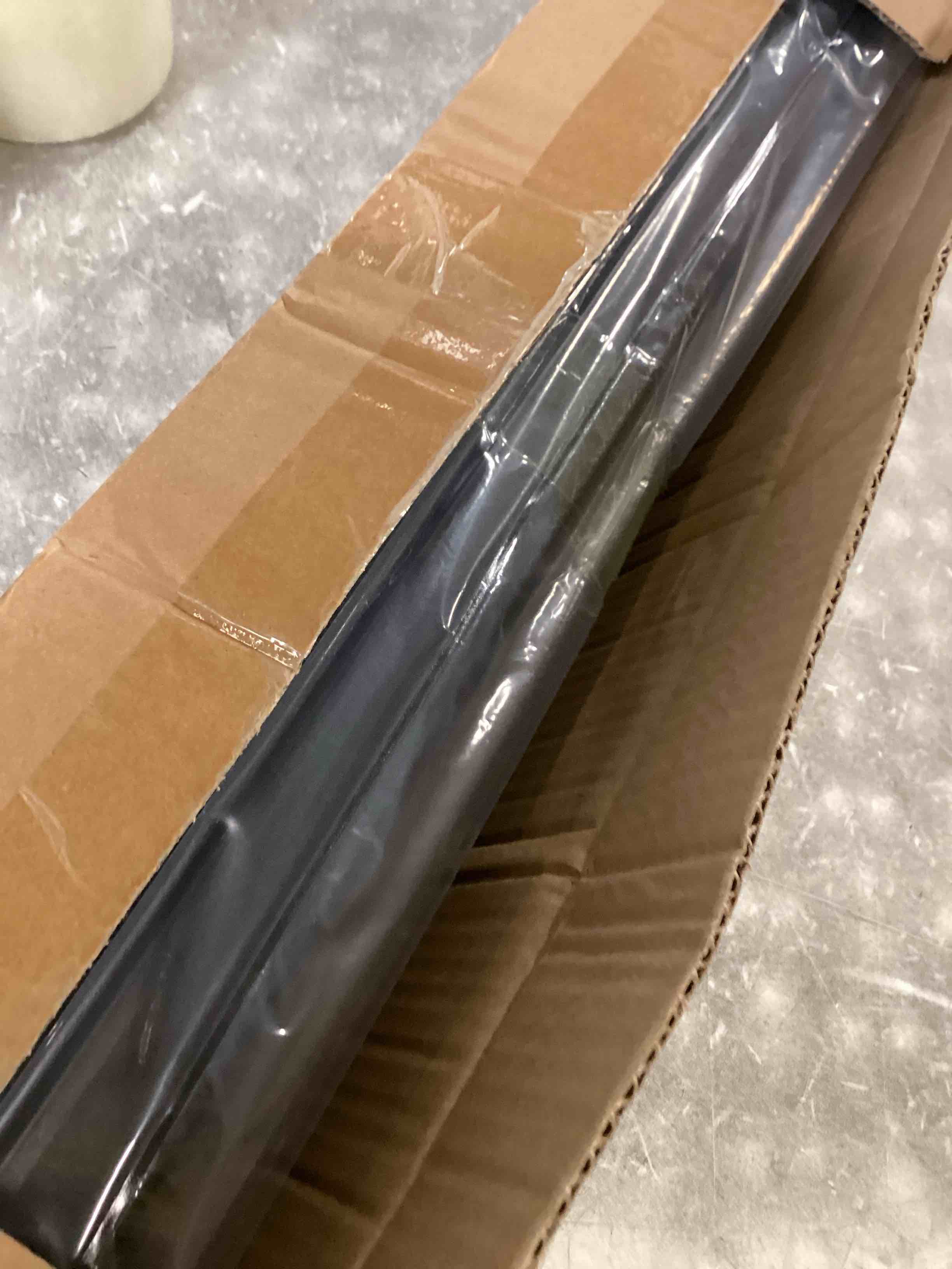 https://s3.amazonaws.com/lotting-images-prod/bidfta/GRA3648954_1748875152986.jpeg