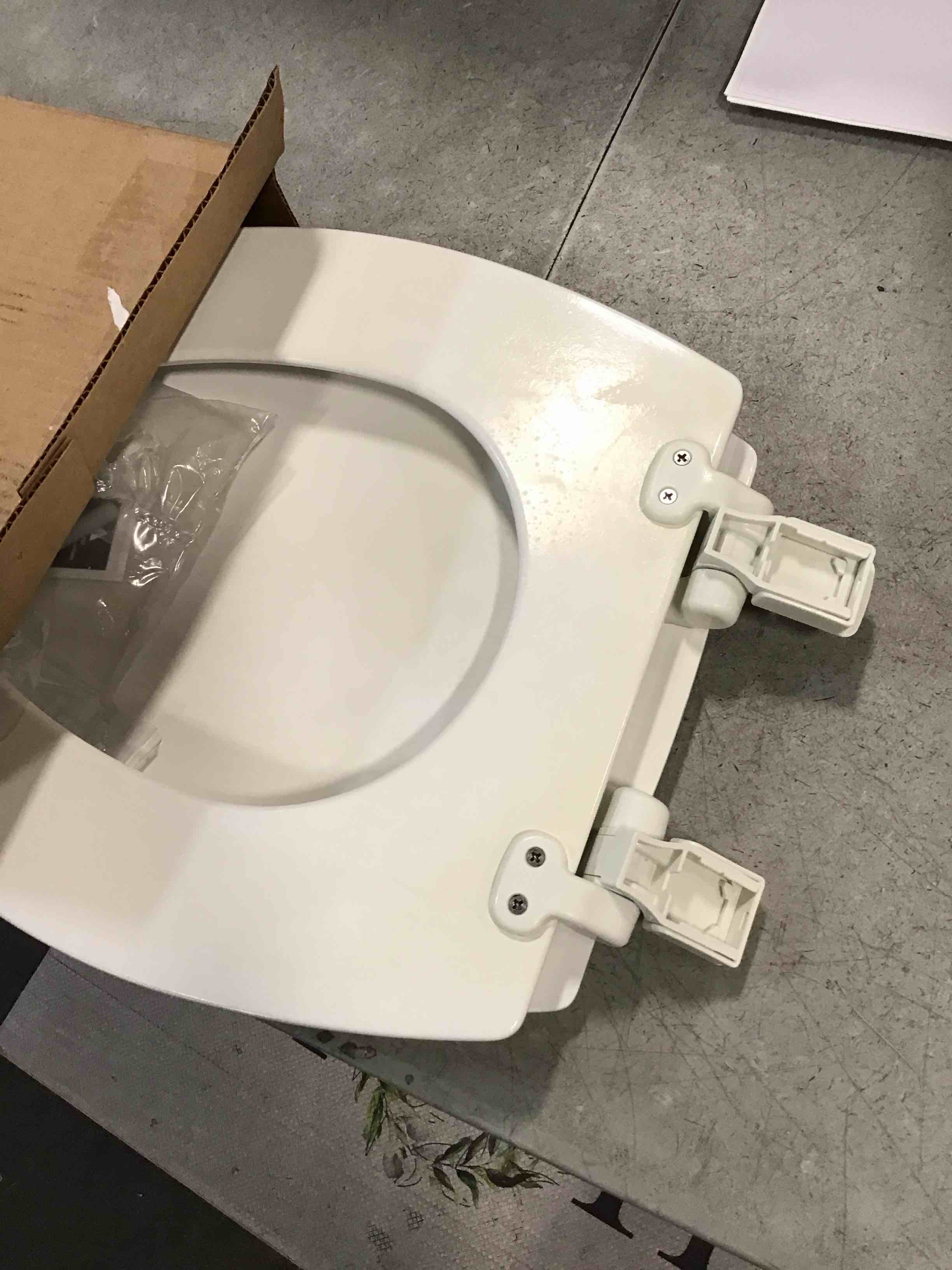 https://s3.amazonaws.com/lotting-images-prod/bidfta/GRA3649005_1746450123526.jpeg