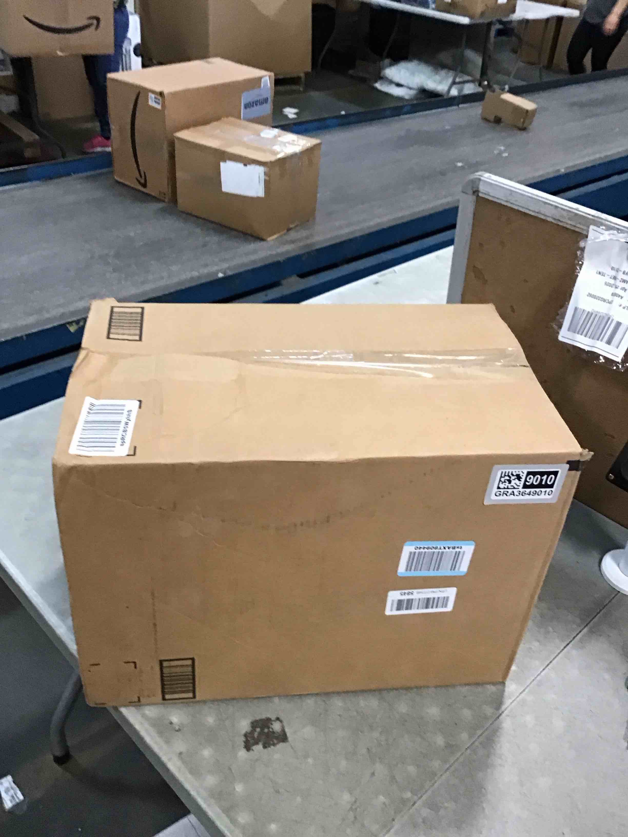 https://s3.amazonaws.com/lotting-images-prod/bidfta/GRA3649010_1746450489875.jpeg