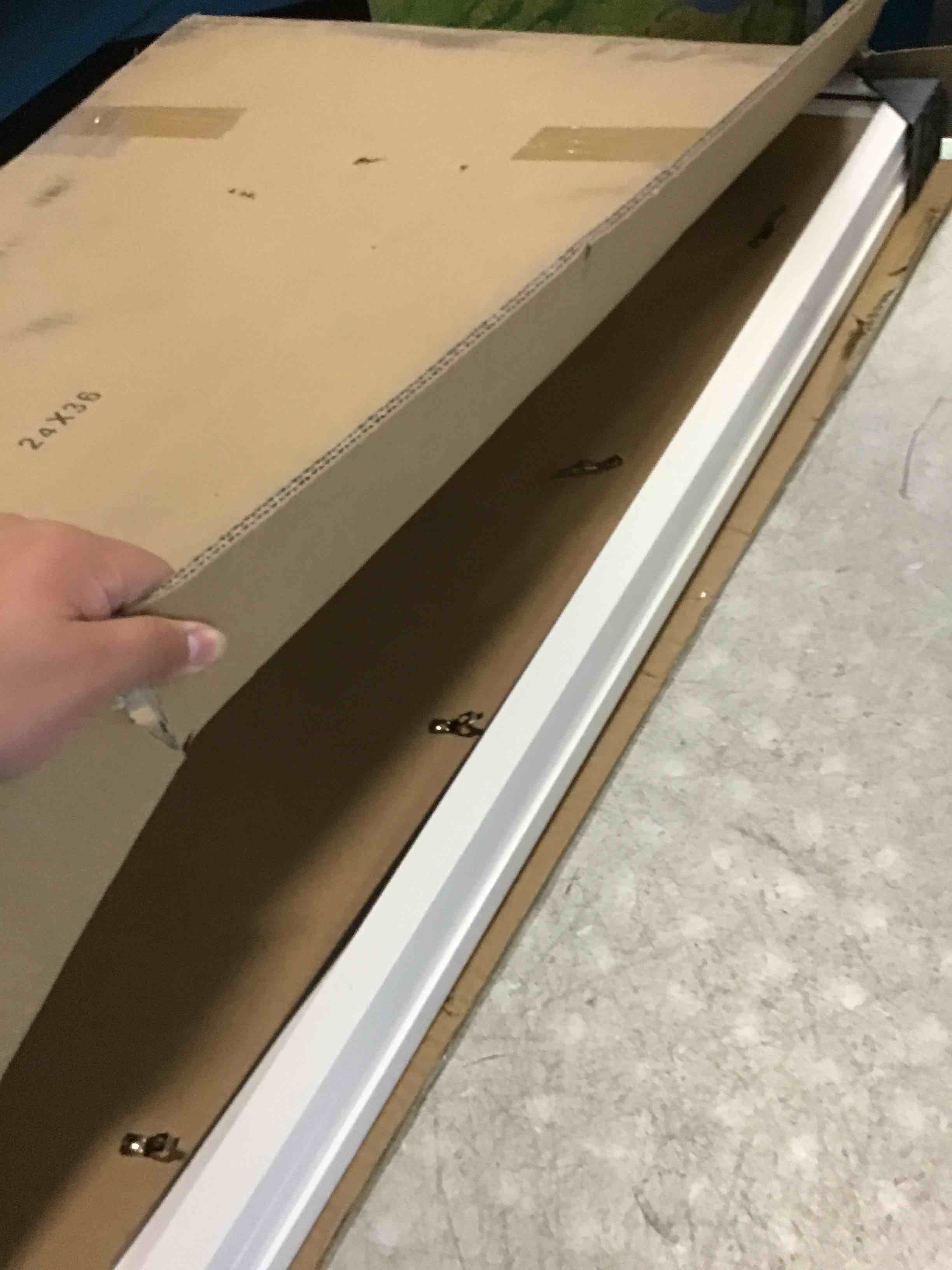https://s3.amazonaws.com/lotting-images-prod/bidfta/GRA3649223_1746804030663.jpeg