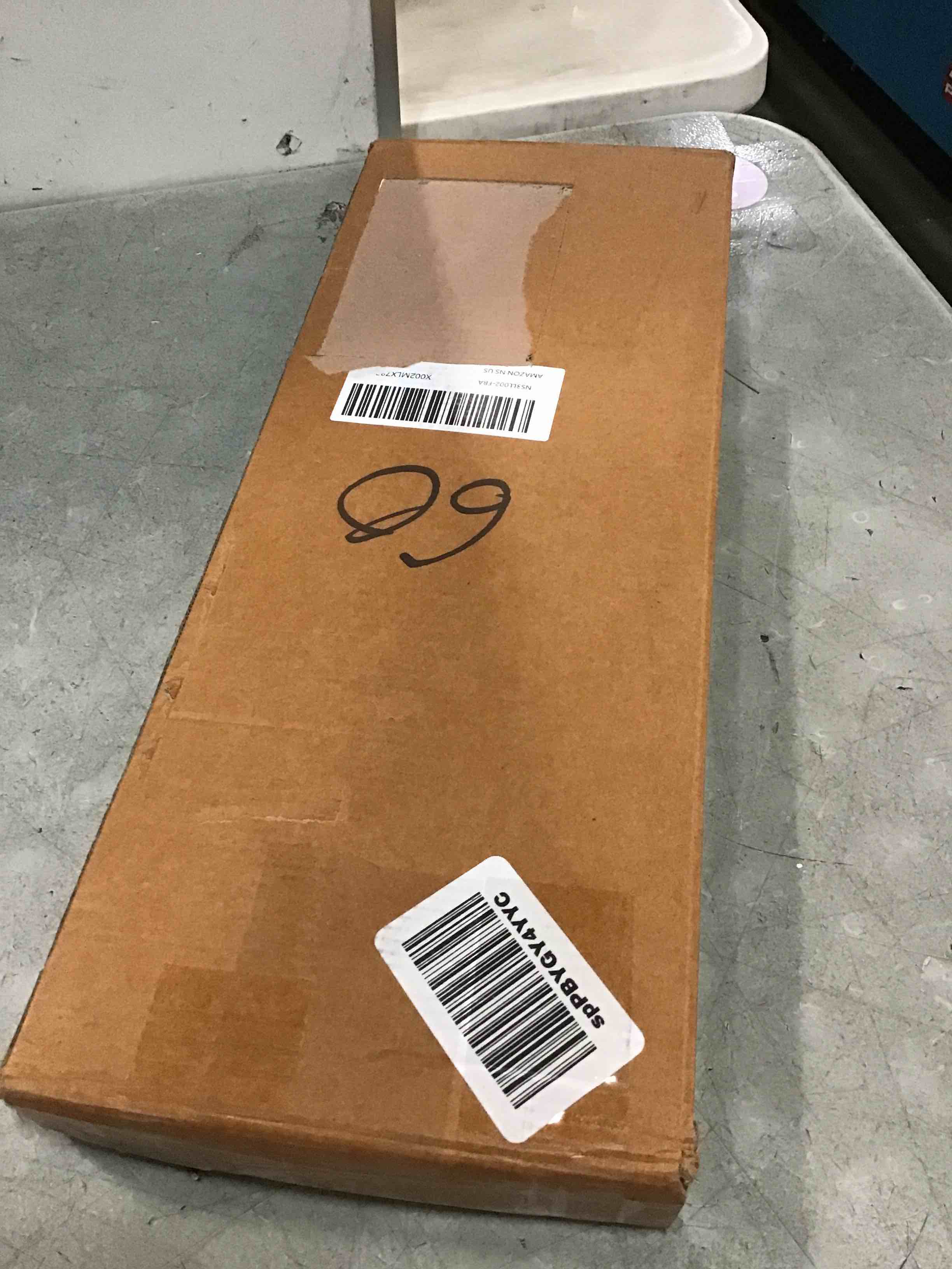 https://s3.amazonaws.com/lotting-images-prod/bidfta/GRA3649919_1747829596727.jpeg