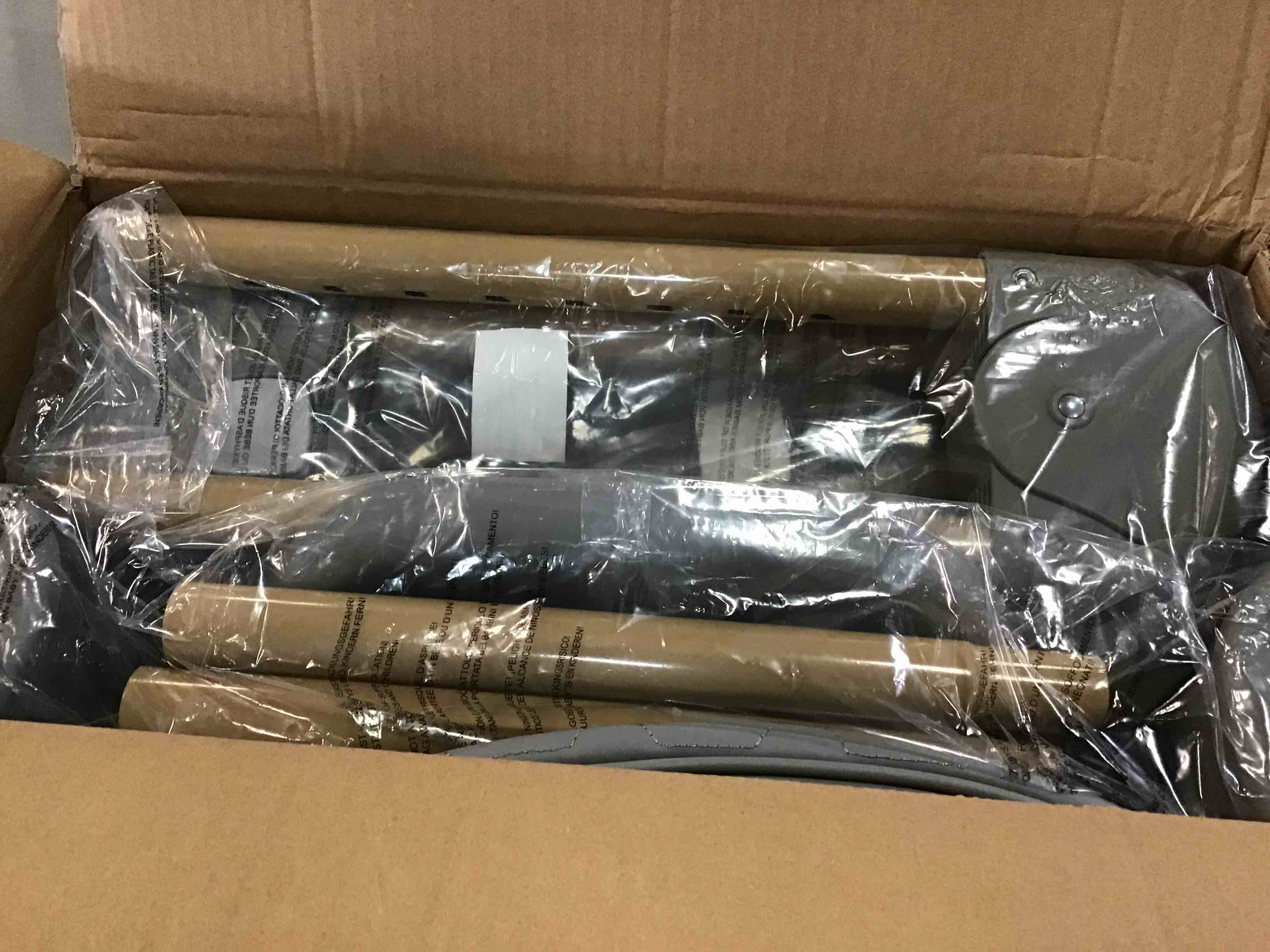 https://s3.amazonaws.com/lotting-images-prod/bidfta/GRA3650072_1747848489187.jpeg