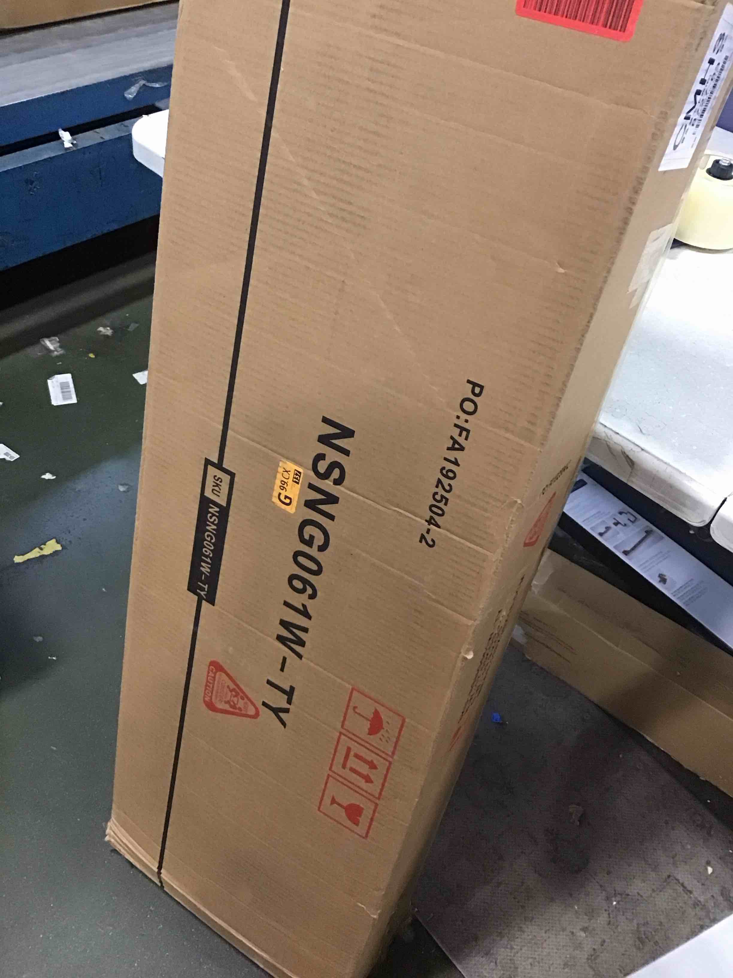 https://s3.amazonaws.com/lotting-images-prod/bidfta/GRA3650488_1748360390851.jpeg