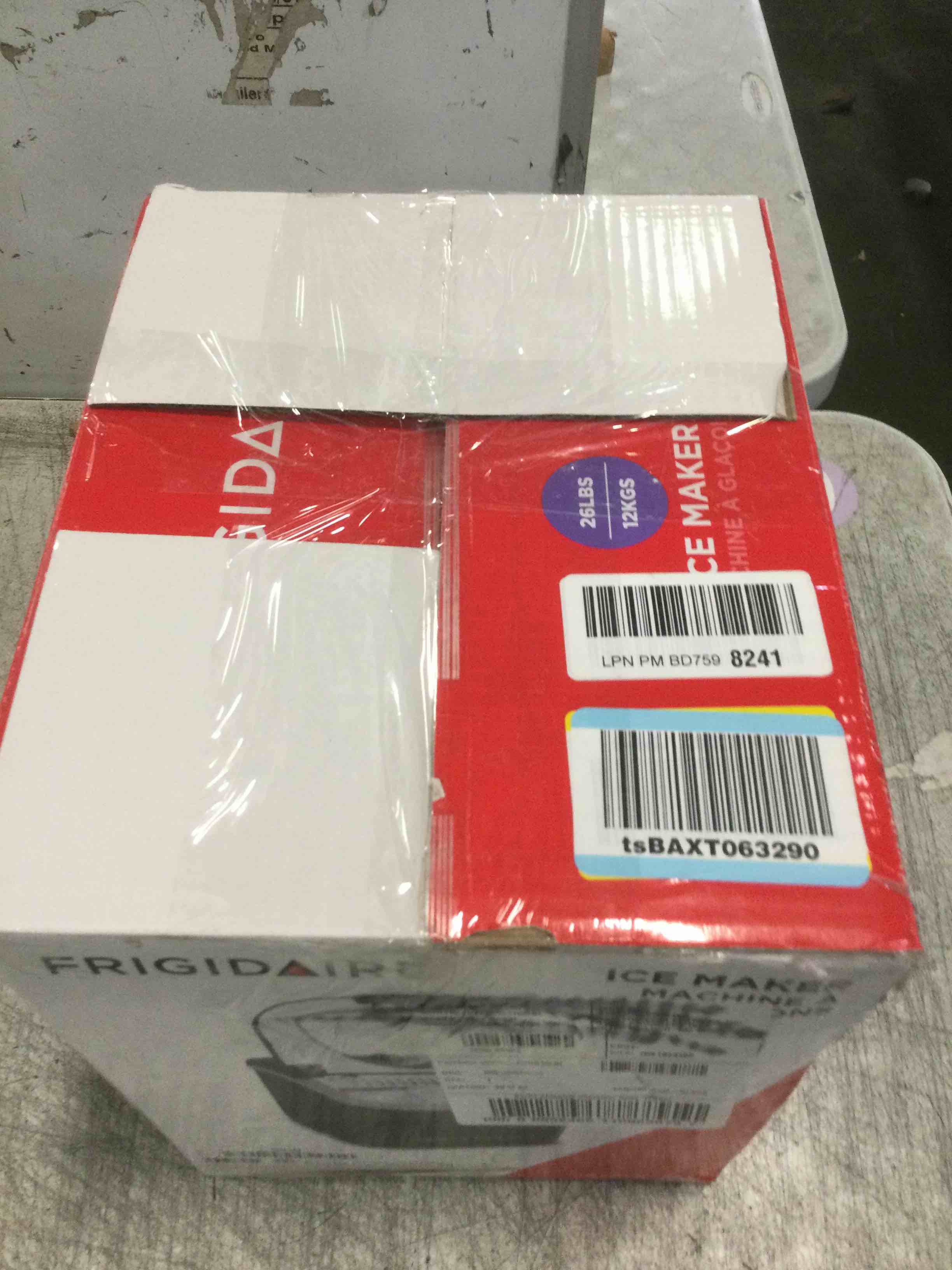 https://s3.amazonaws.com/lotting-images-prod/bidfta/GRA3652014_1746629833765.jpeg