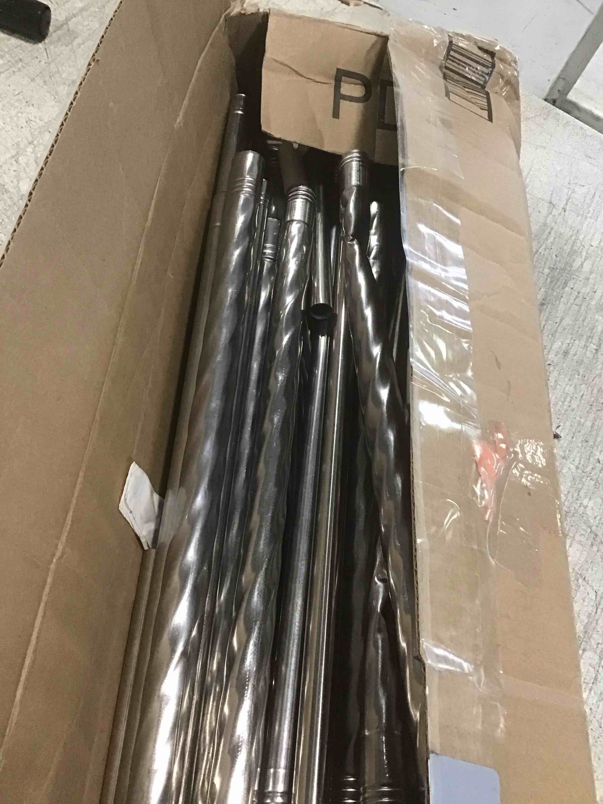 https://s3.amazonaws.com/lotting-images-prod/bidfta/GRA3652131_1746646516267.jpeg