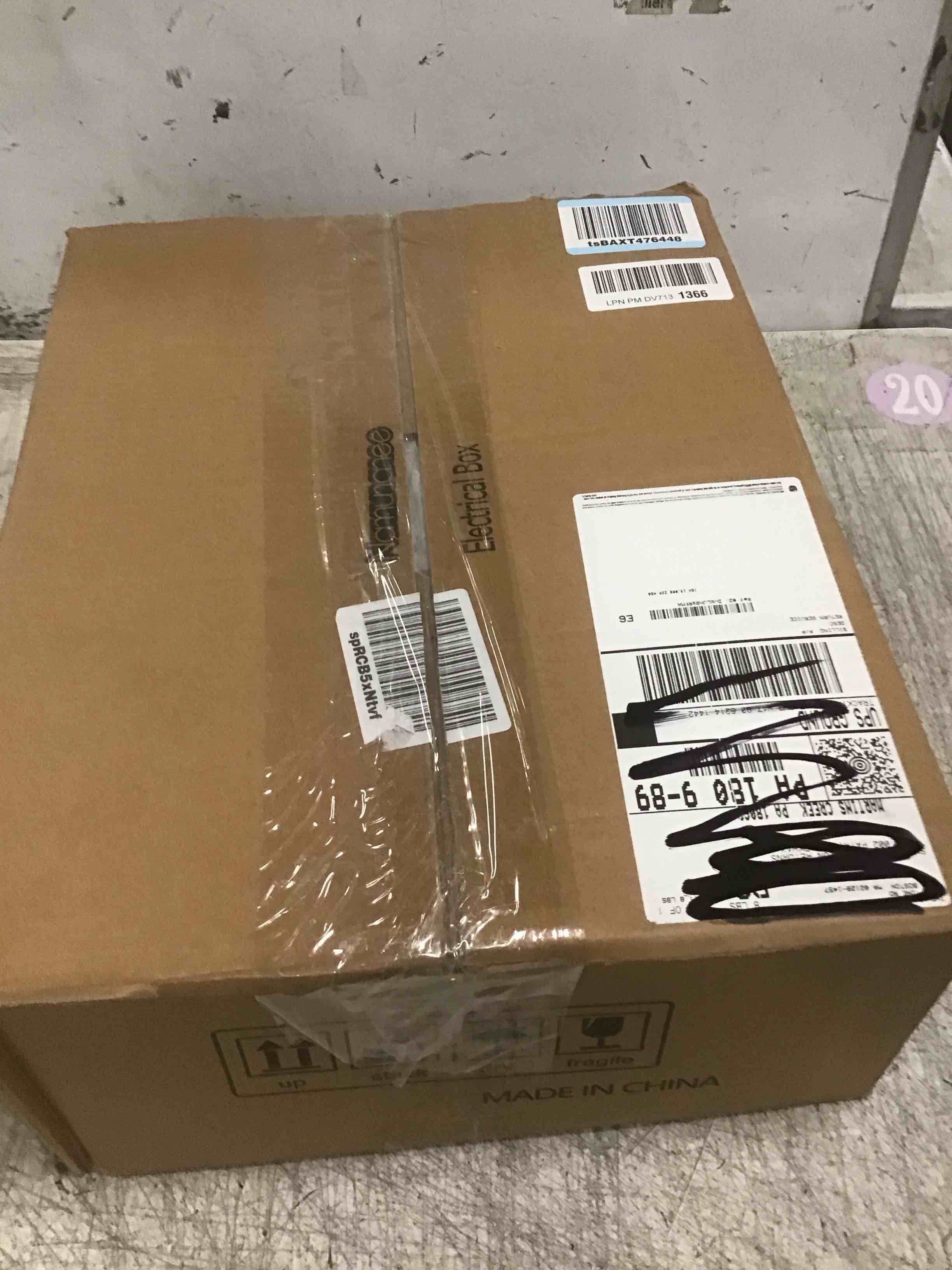 https://s3.amazonaws.com/lotting-images-prod/bidfta/GRA3652190_1746709245787.jpeg