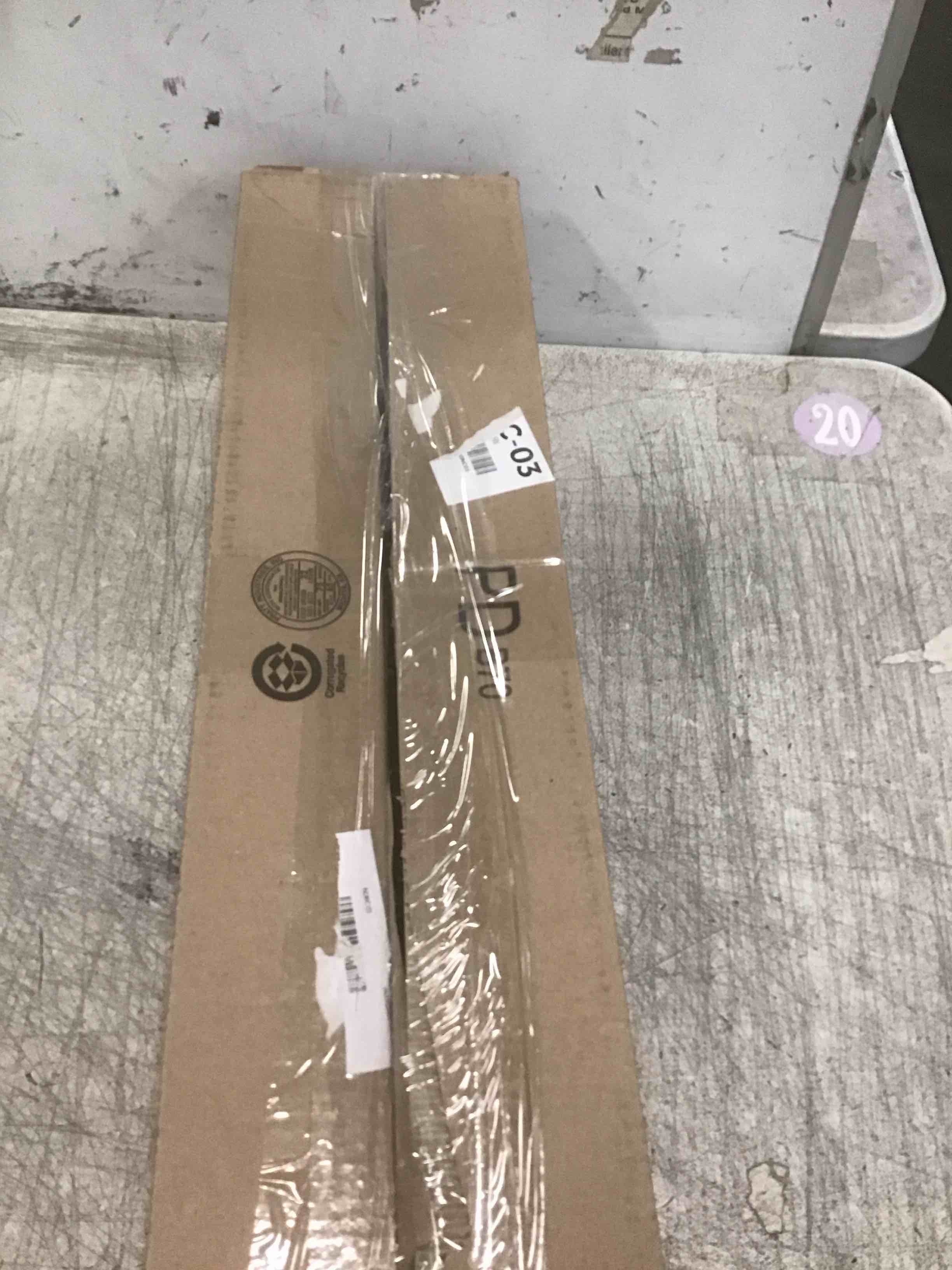 https://s3.amazonaws.com/lotting-images-prod/bidfta/GRA3652262_1746715665404.jpeg
