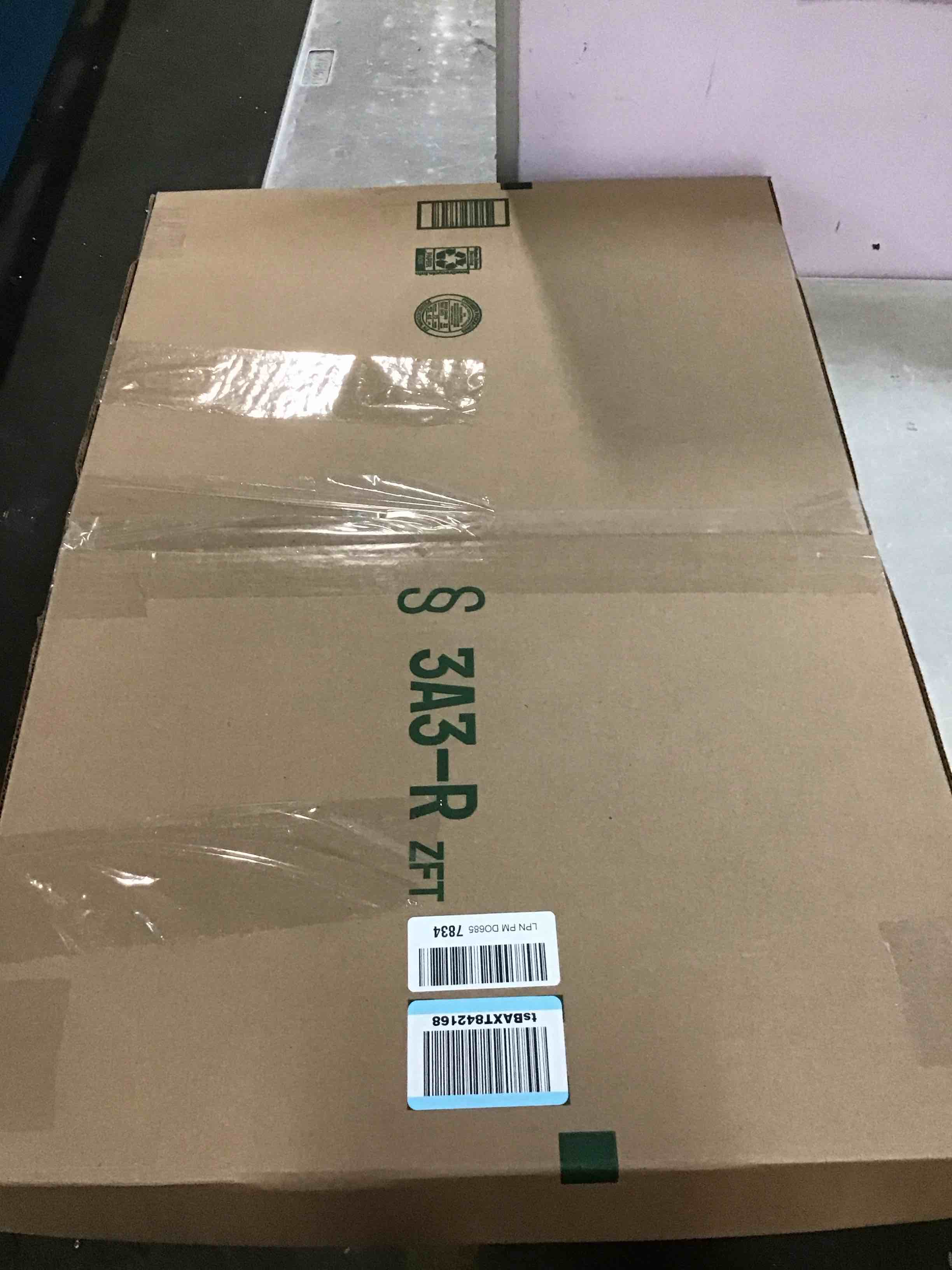 https://s3.amazonaws.com/lotting-images-prod/bidfta/GRA3652803_1747074937867.jpeg