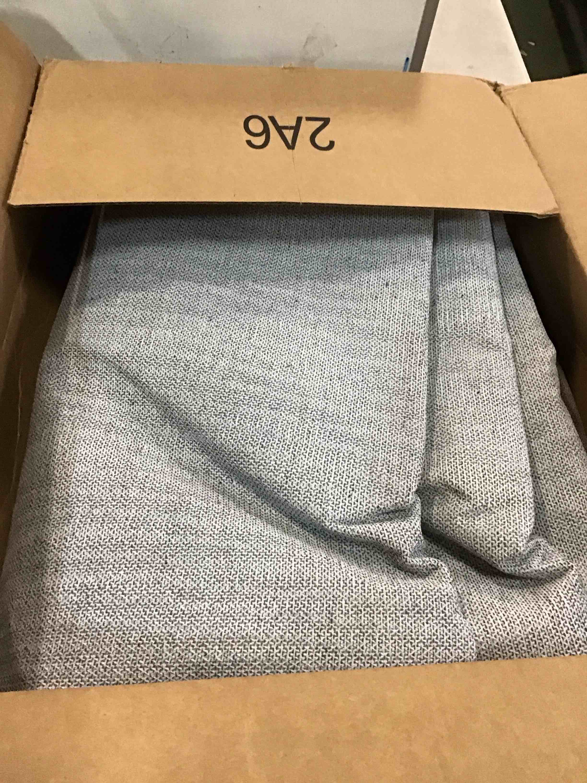 https://s3.amazonaws.com/lotting-images-prod/bidfta/GRA3653053_1747162329879.jpeg