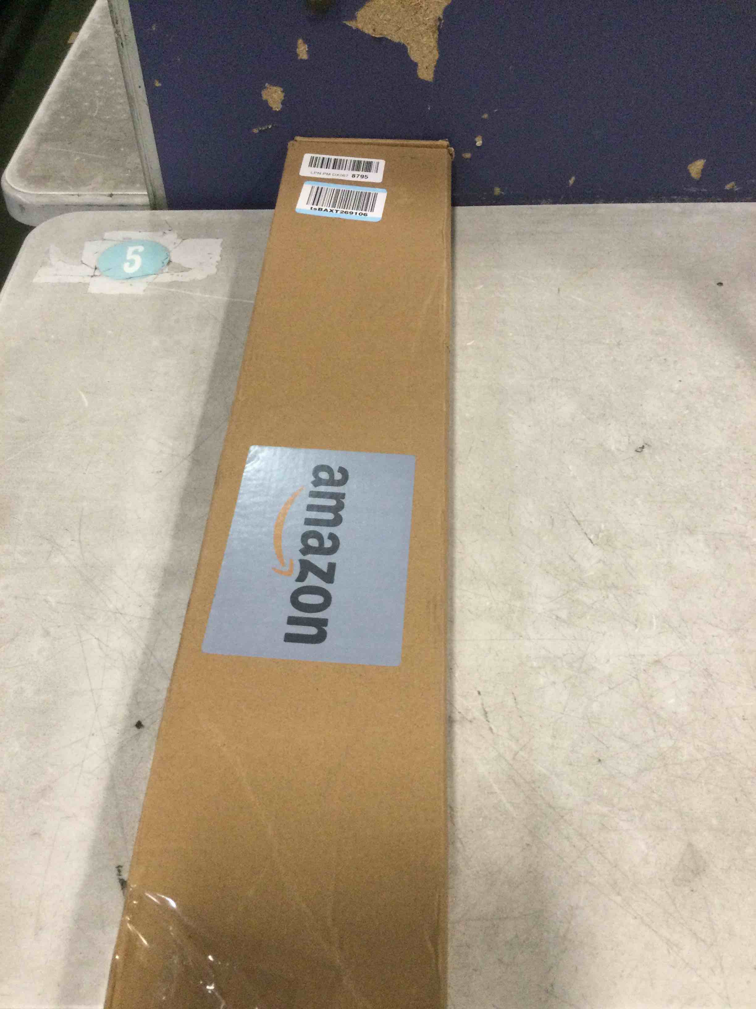 https://s3.amazonaws.com/lotting-images-prod/bidfta/GRA3653700_1747406686323.jpeg
