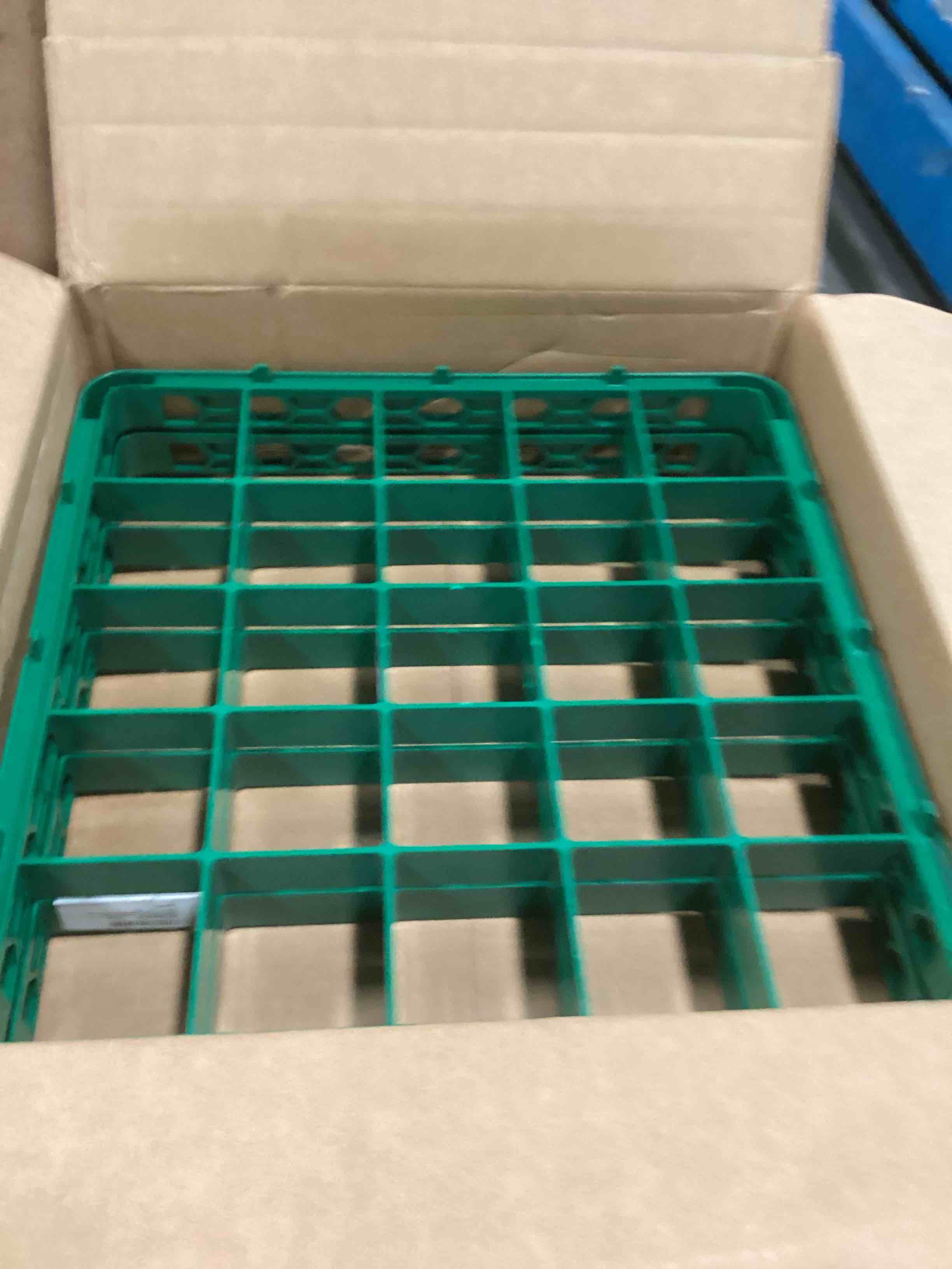 https://s3.amazonaws.com/lotting-images-prod/bidfta/GRA3653854_1747658655781.jpeg