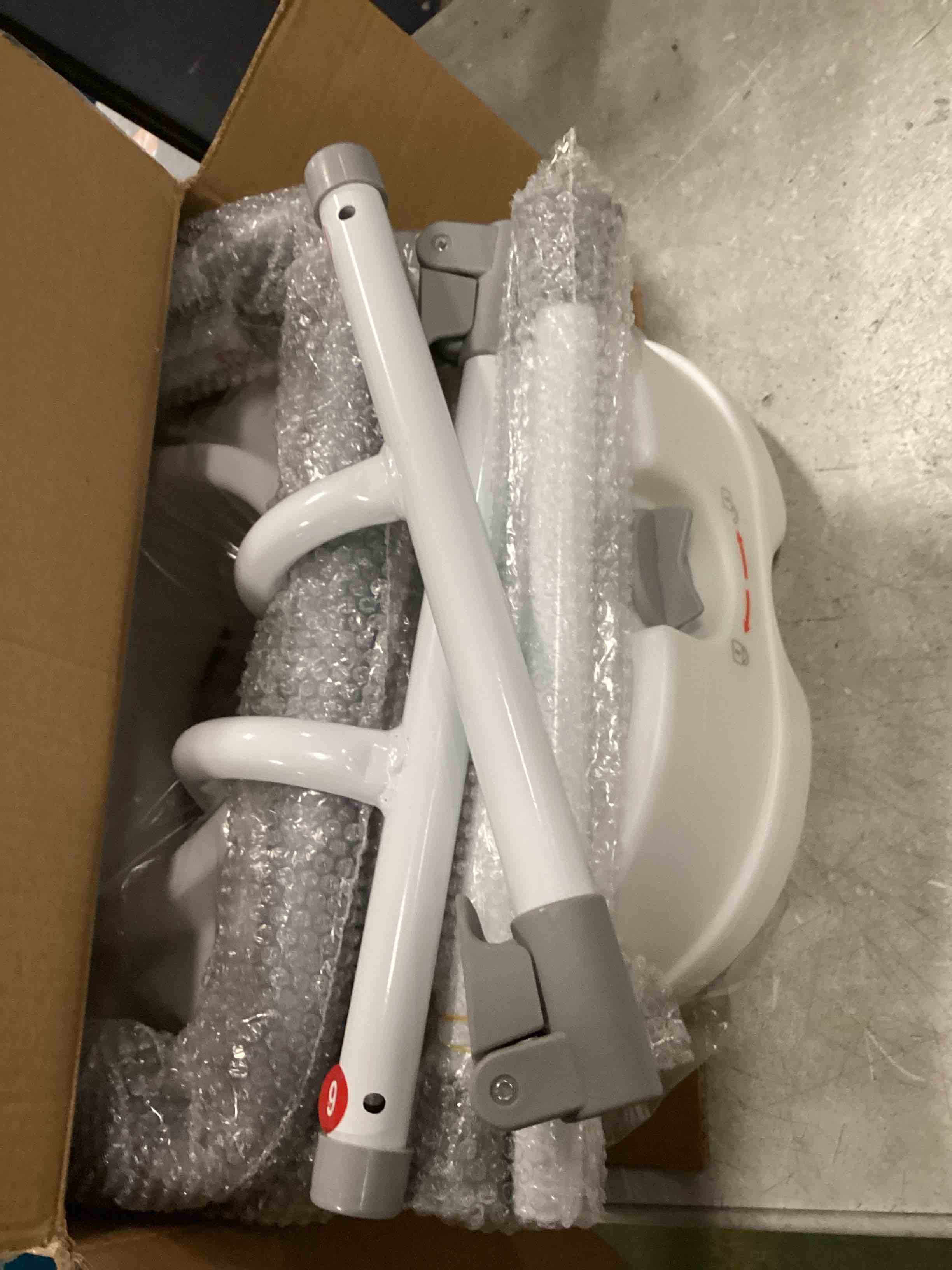https://s3.amazonaws.com/lotting-images-prod/bidfta/GRA3654709_1748348099696.jpeg