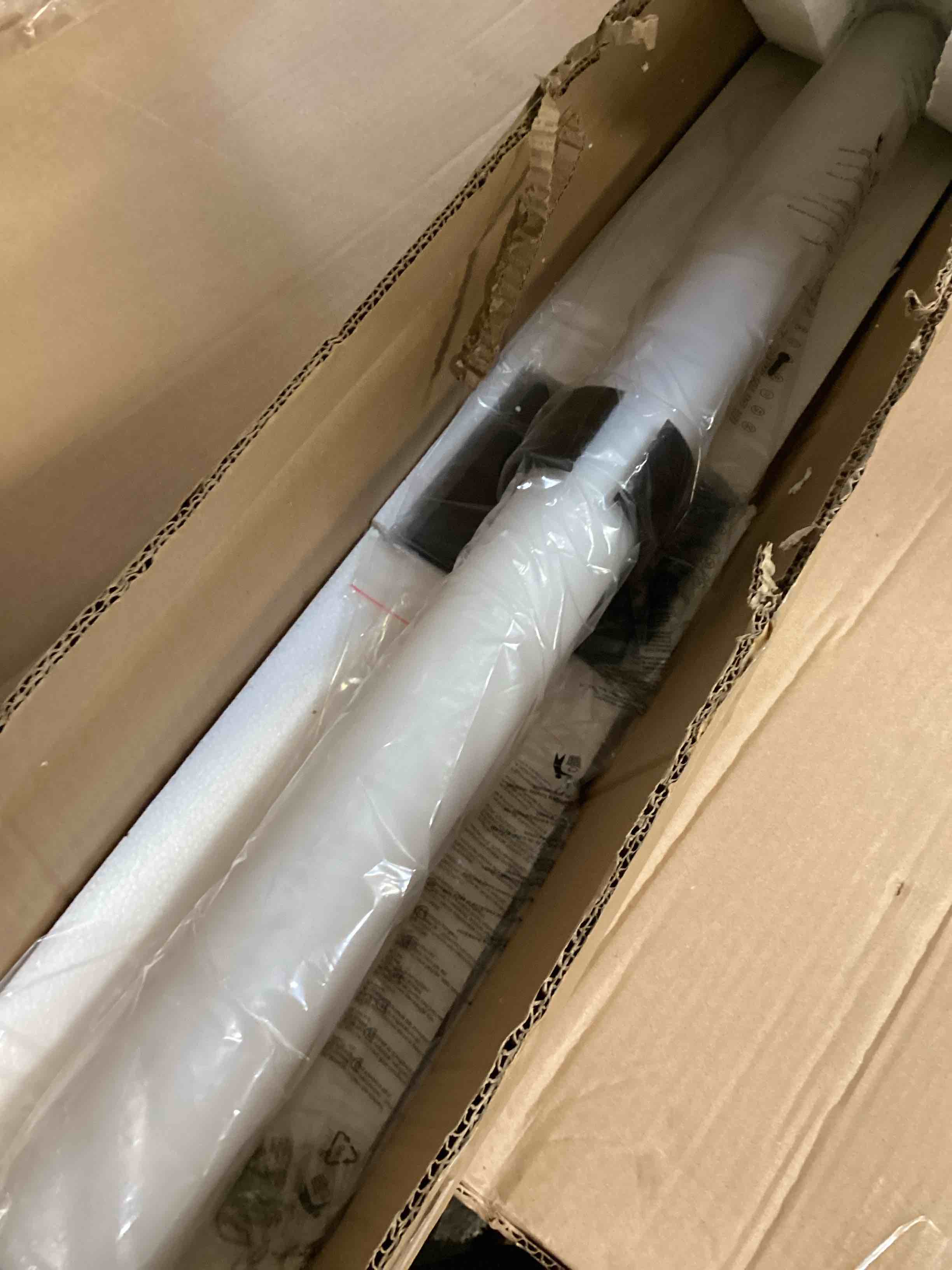 https://s3.amazonaws.com/lotting-images-prod/bidfta/GRA3655233_1750087242521.jpeg