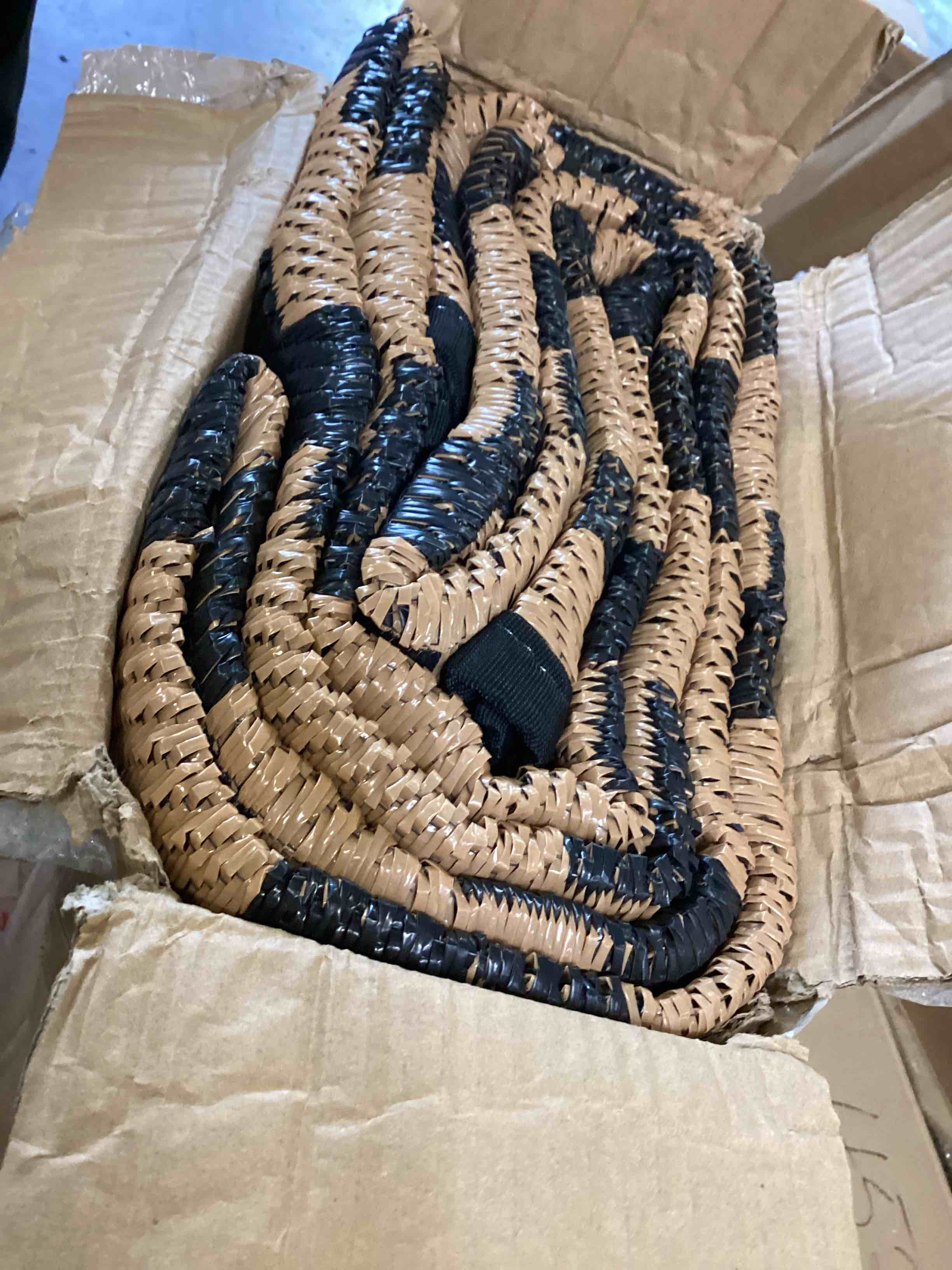 https://s3.amazonaws.com/lotting-images-prod/bidfta/GRA3655344_1750274736831.jpeg