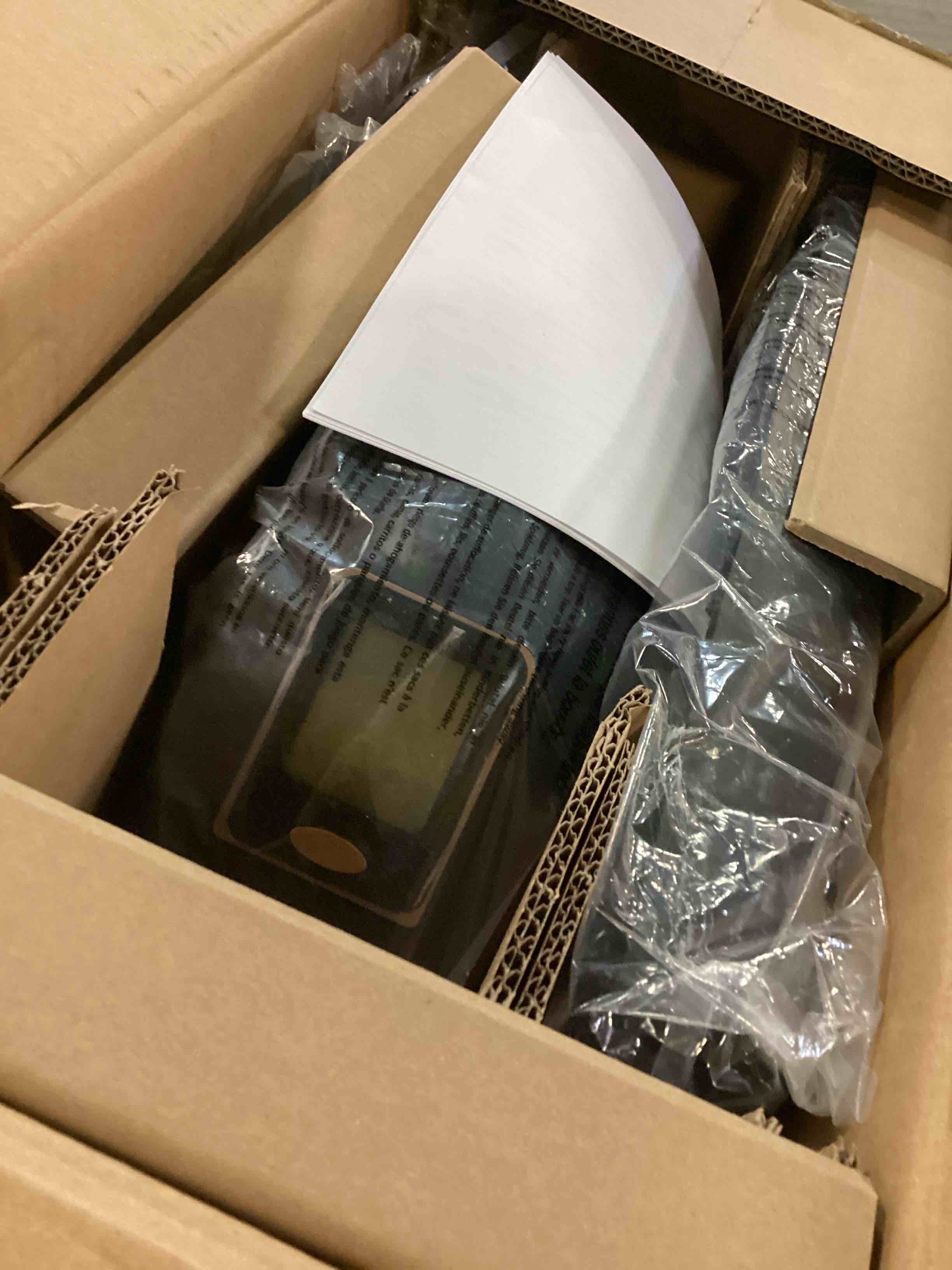 https://s3.amazonaws.com/lotting-images-prod/bidfta/GRA3655430_1750356639763.jpeg