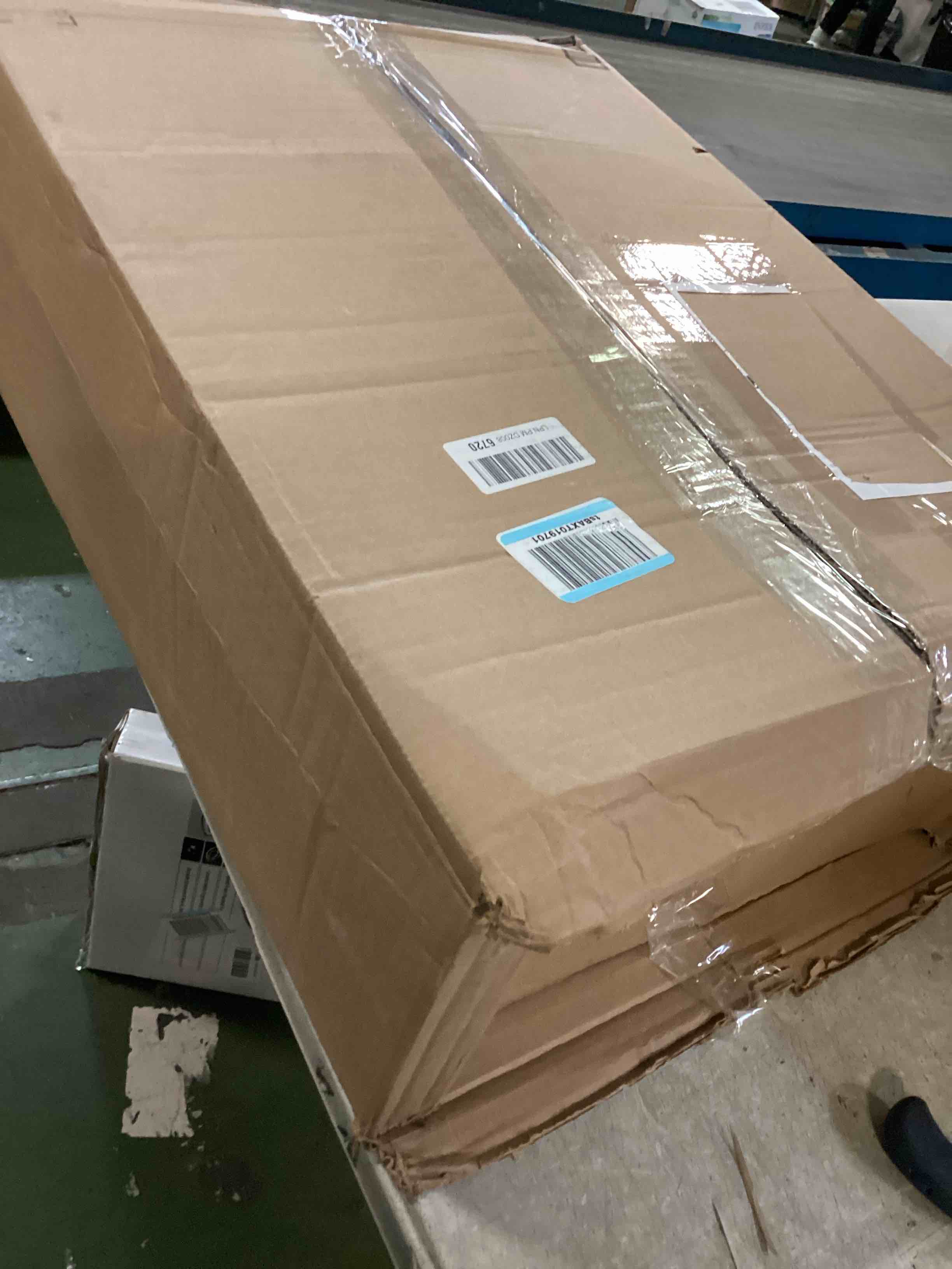 https://s3.amazonaws.com/lotting-images-prod/bidfta/GRA3655435_1750356983083.jpeg