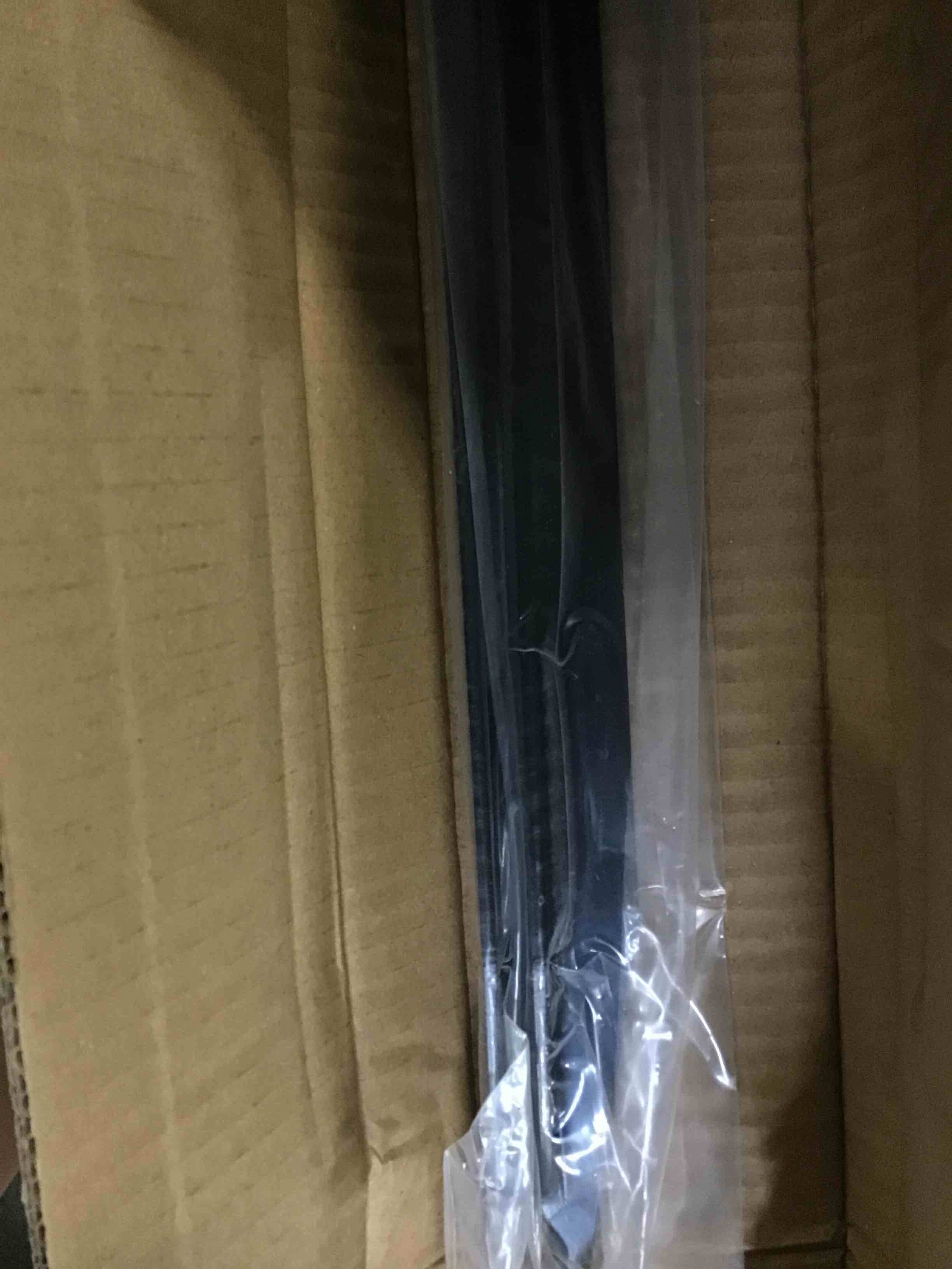 https://s3.amazonaws.com/lotting-images-prod/bidfta/GRA3655662_1750508468890.jpeg