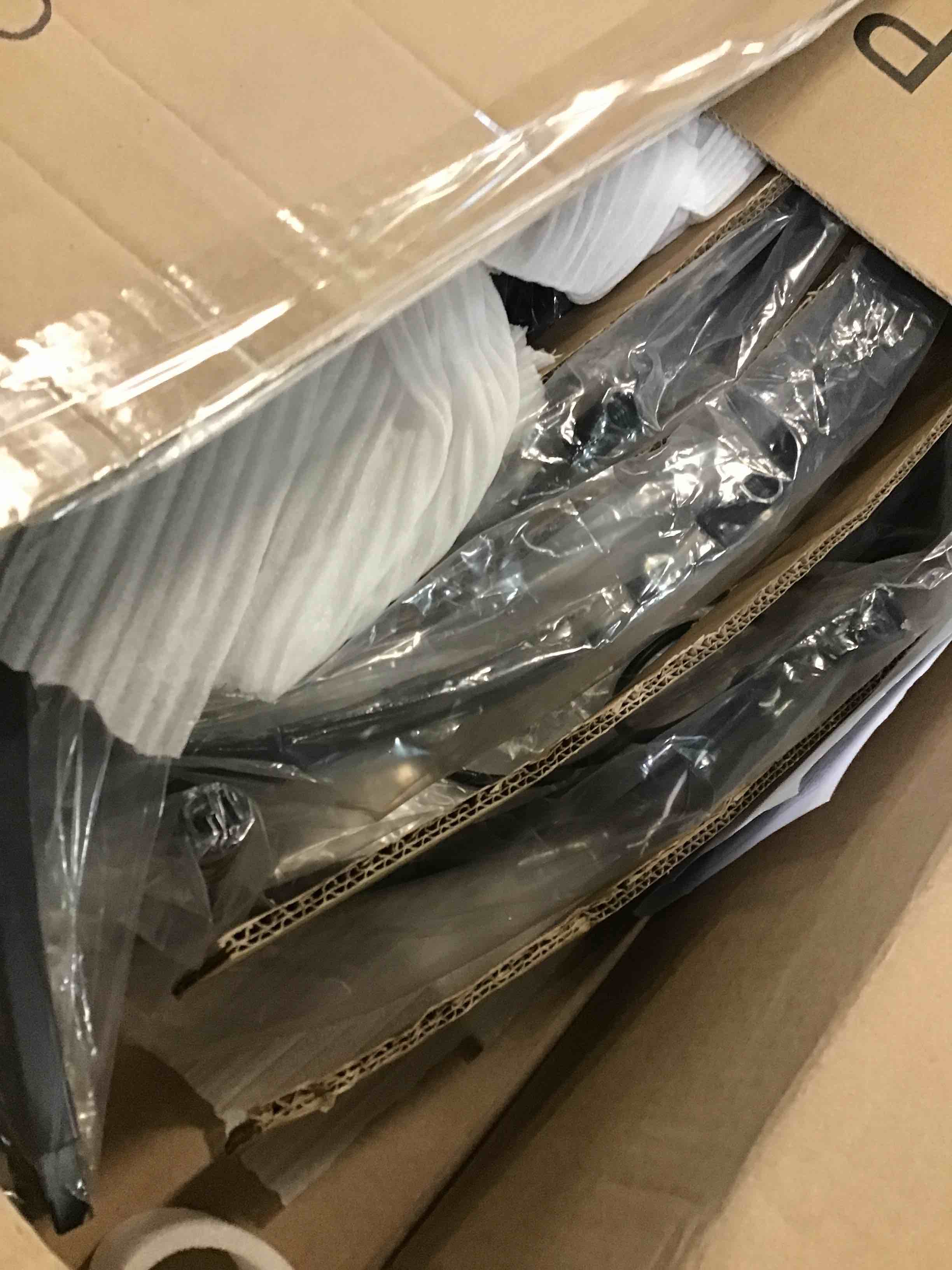 https://s3.amazonaws.com/lotting-images-prod/bidfta/GRA3655711_1750516348745.jpeg